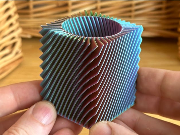Fin Vases Square - fixed