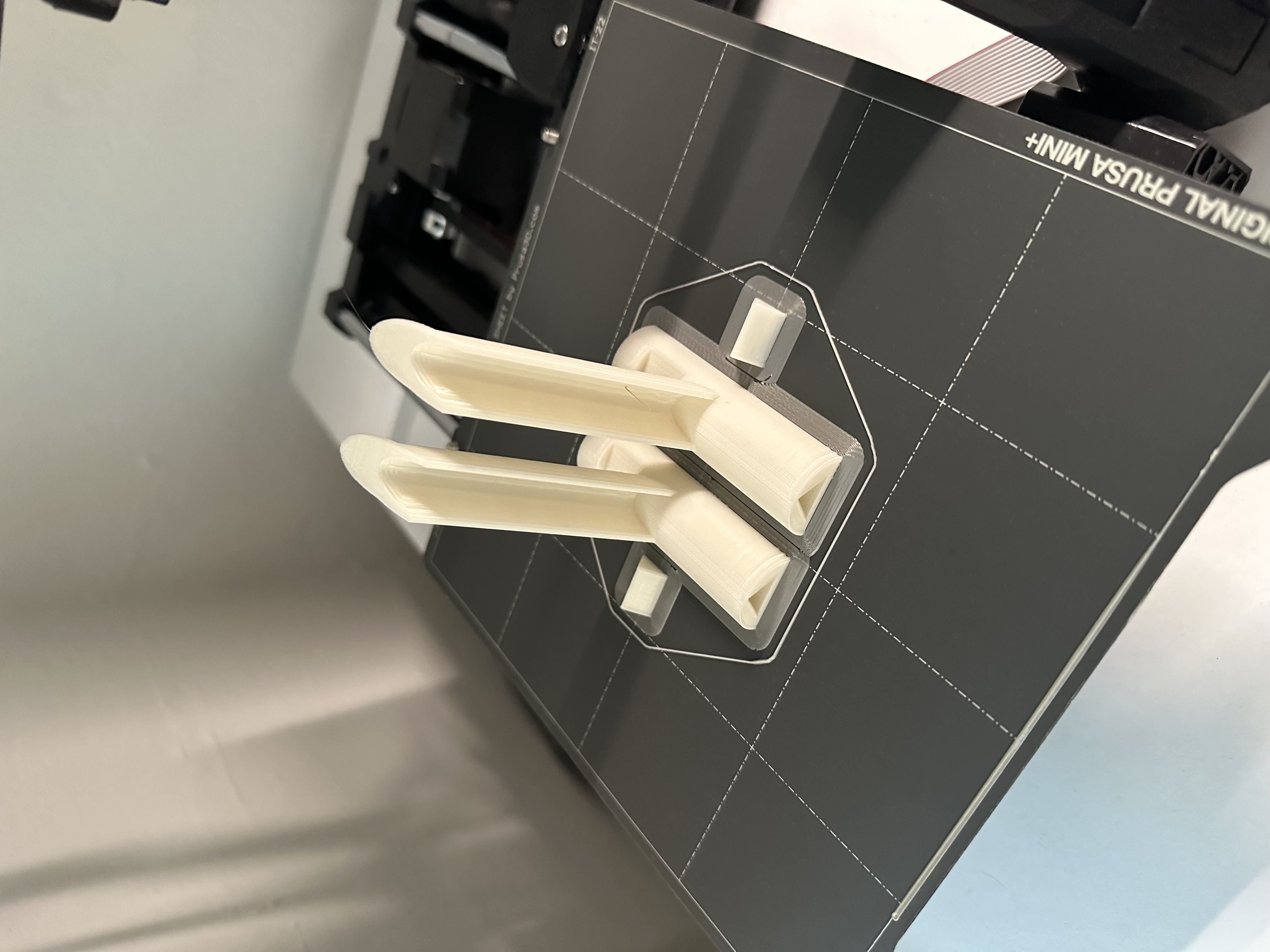 Glasses Holder Wall Mount by Jenda Sklenář | Download free STL model ...
