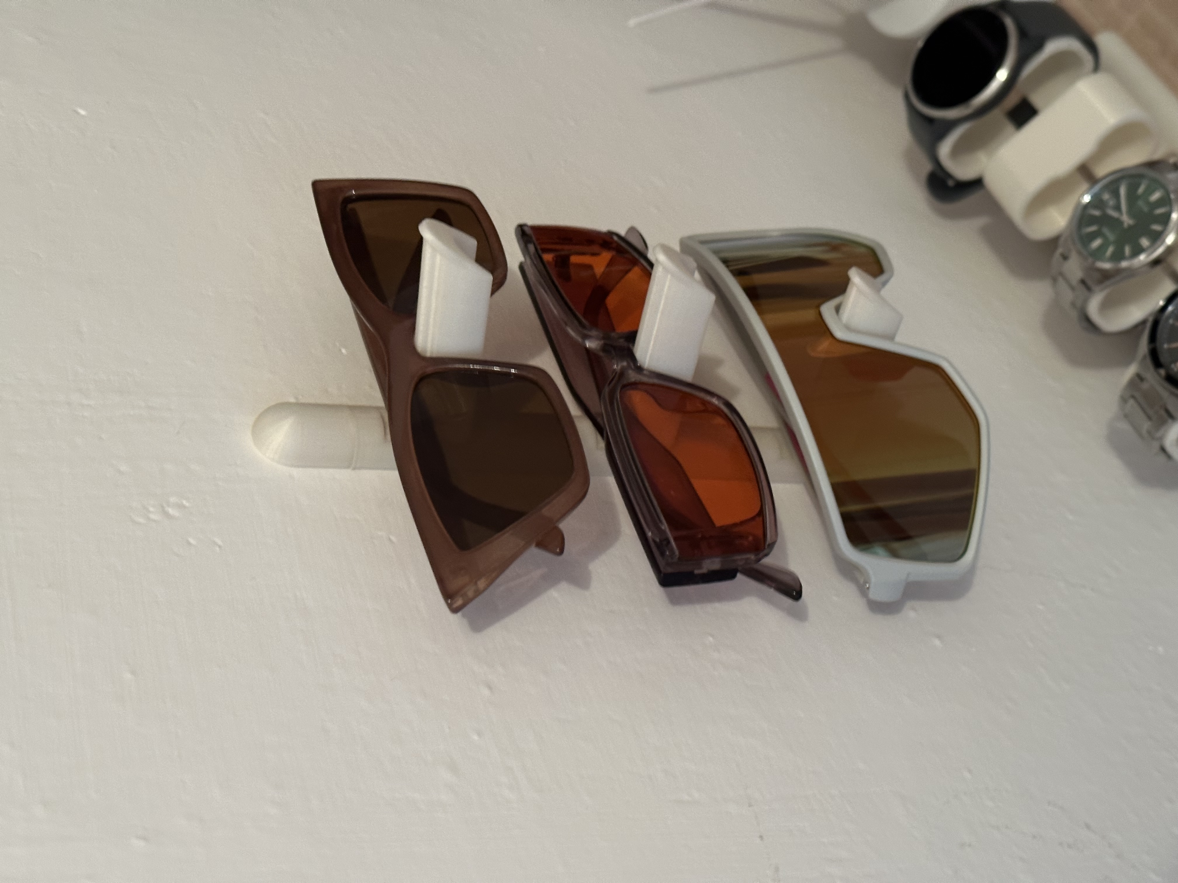 Glasses Holder Wall Mount