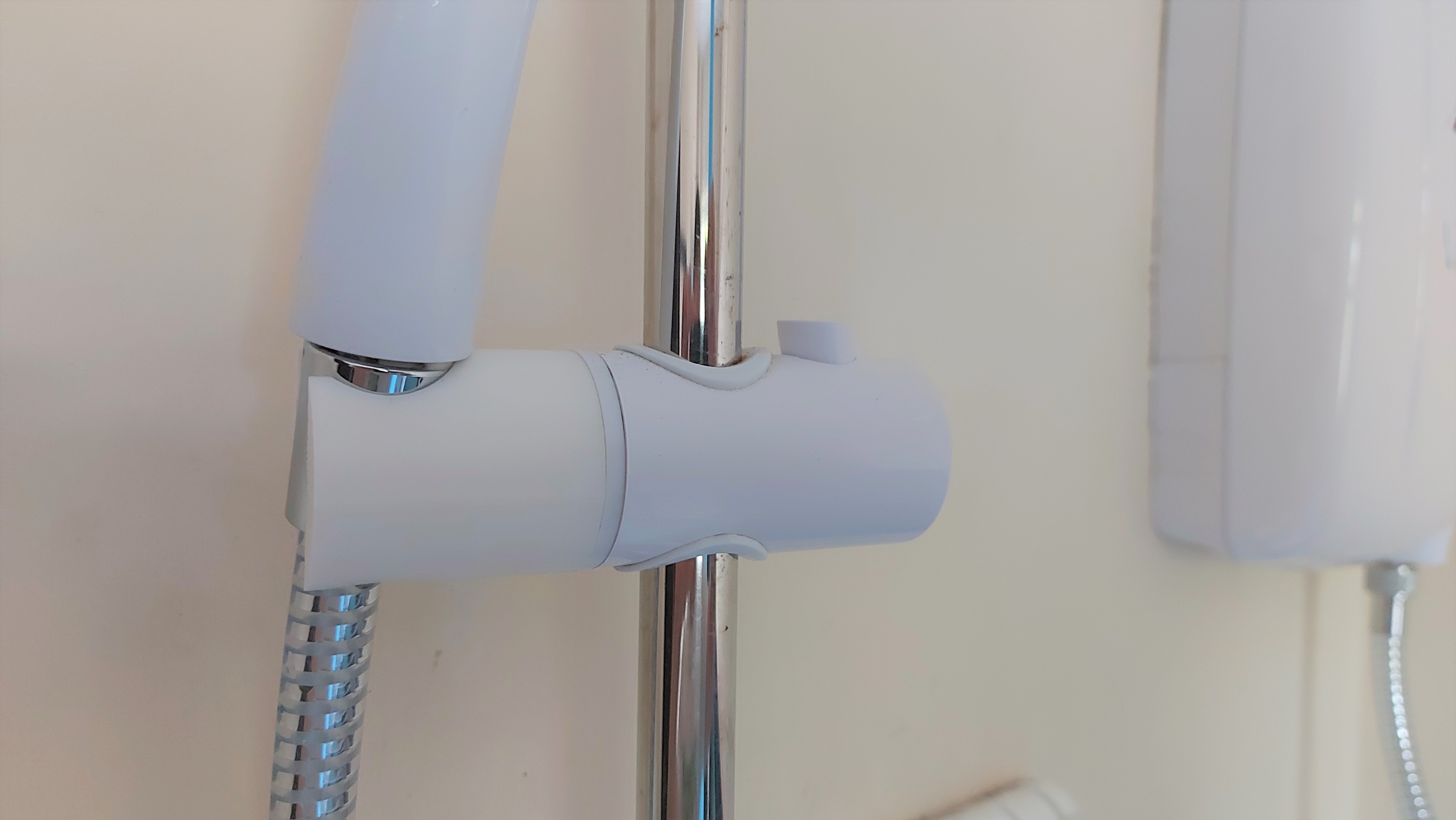 Triton T80Z shower holder by osa29osa Download free STL model