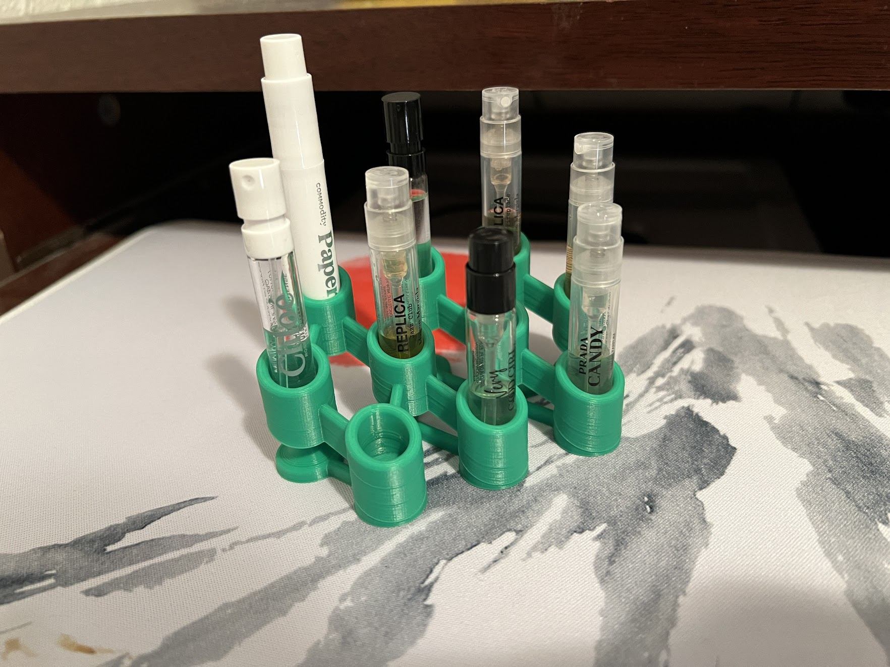 Stylish Perfume Sample Display Stand