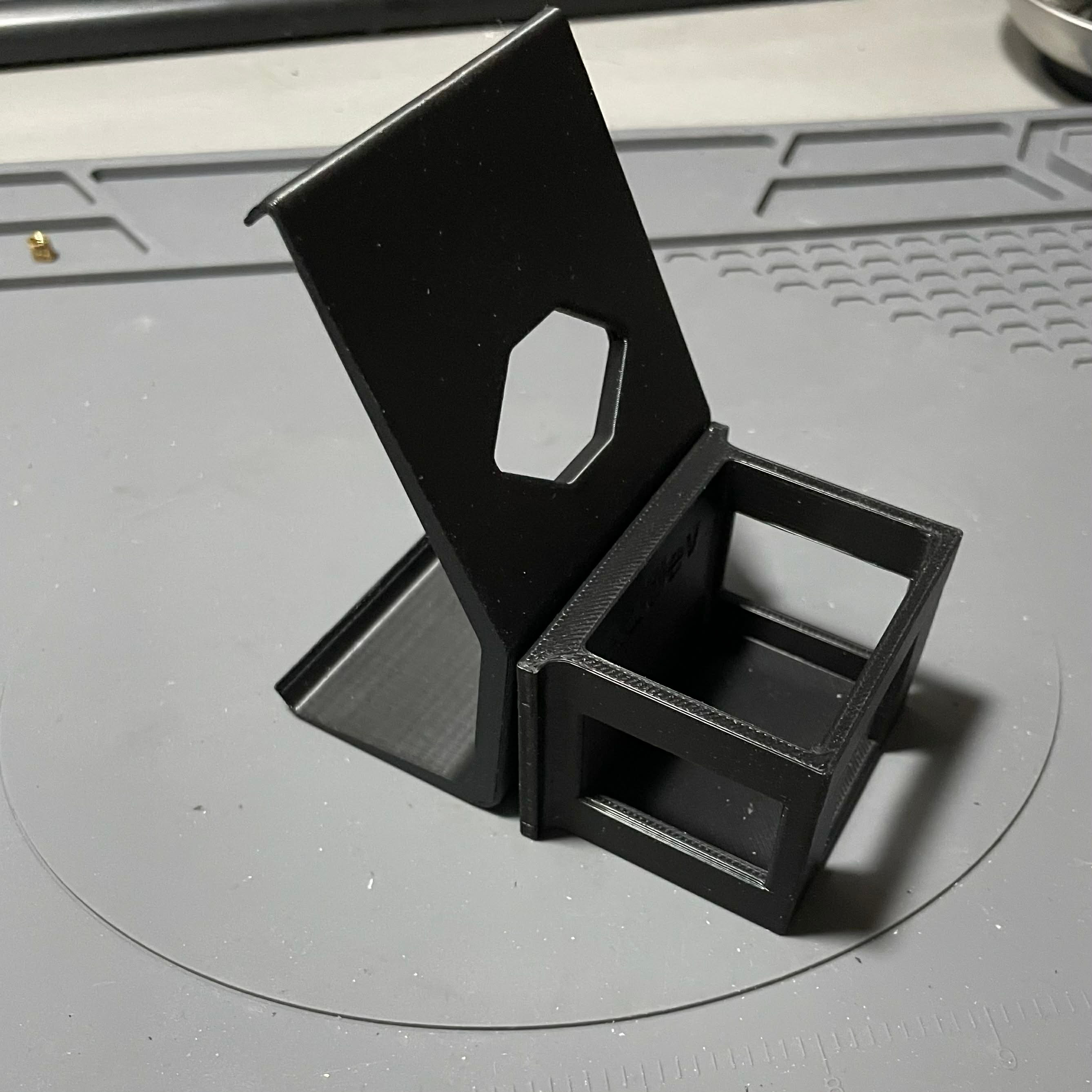 VAPE HOLDER (VAPORESSO LUXE S and large ones) for PEUGEOT 308
