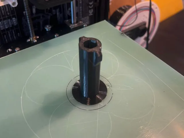 Toilet seat tightener