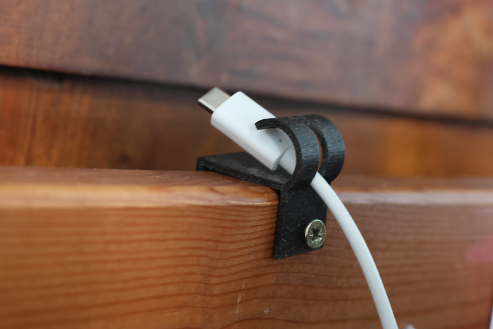 Miniatura 8 do modelo 3D Support de câble pour table - table cable holder