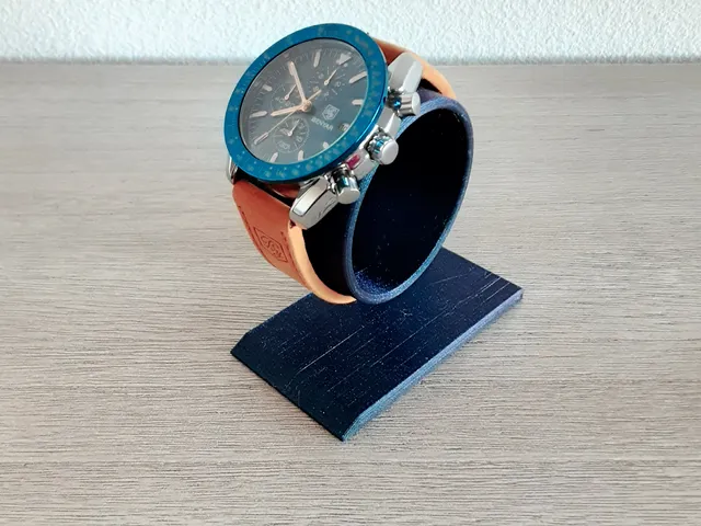 Watch Stand