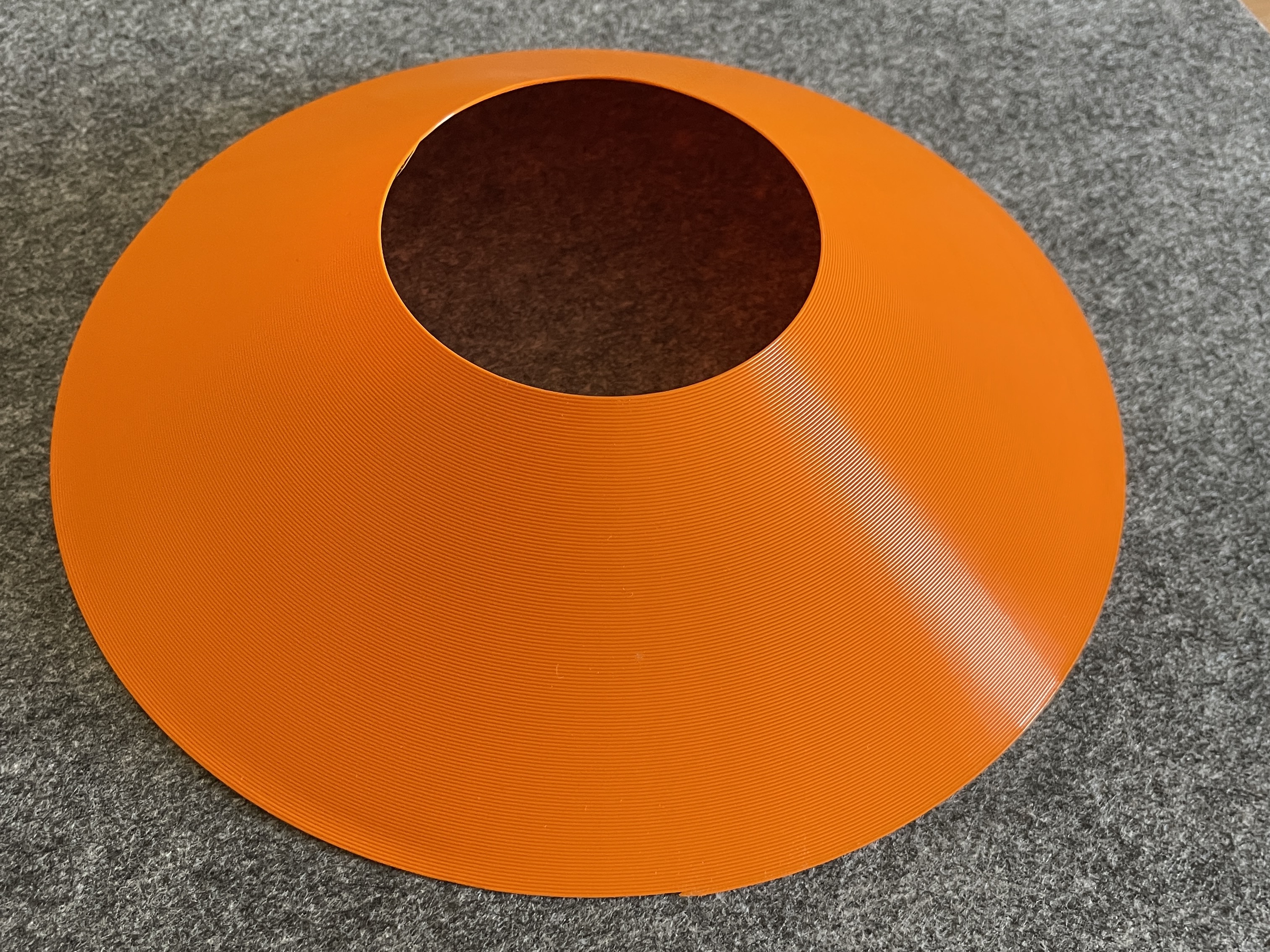 stackable Traning cone (soccer, ultimate frisbee, hockey, football etc.) Vase Mode