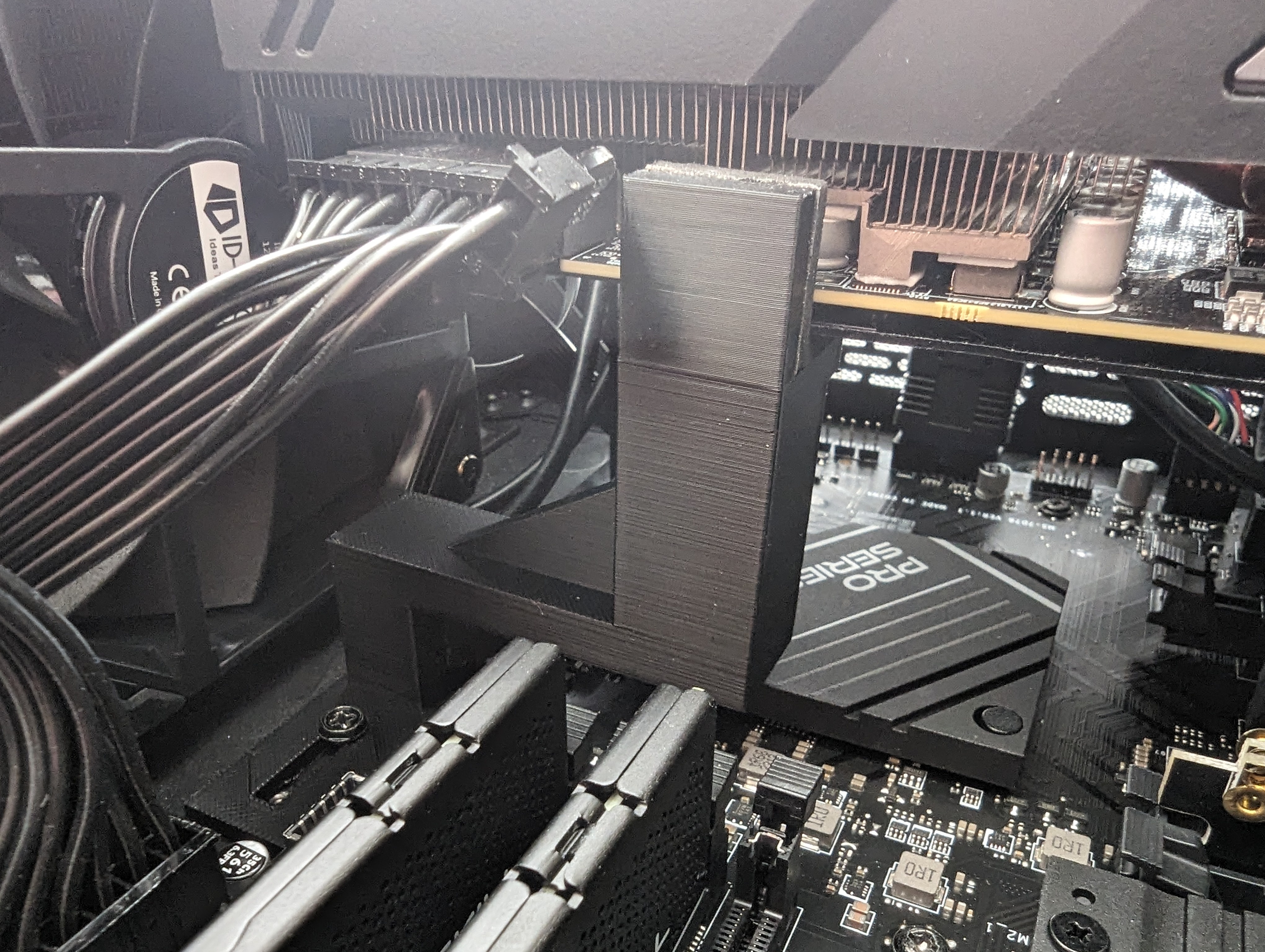 Thermaltake Core G3 GPU Holder