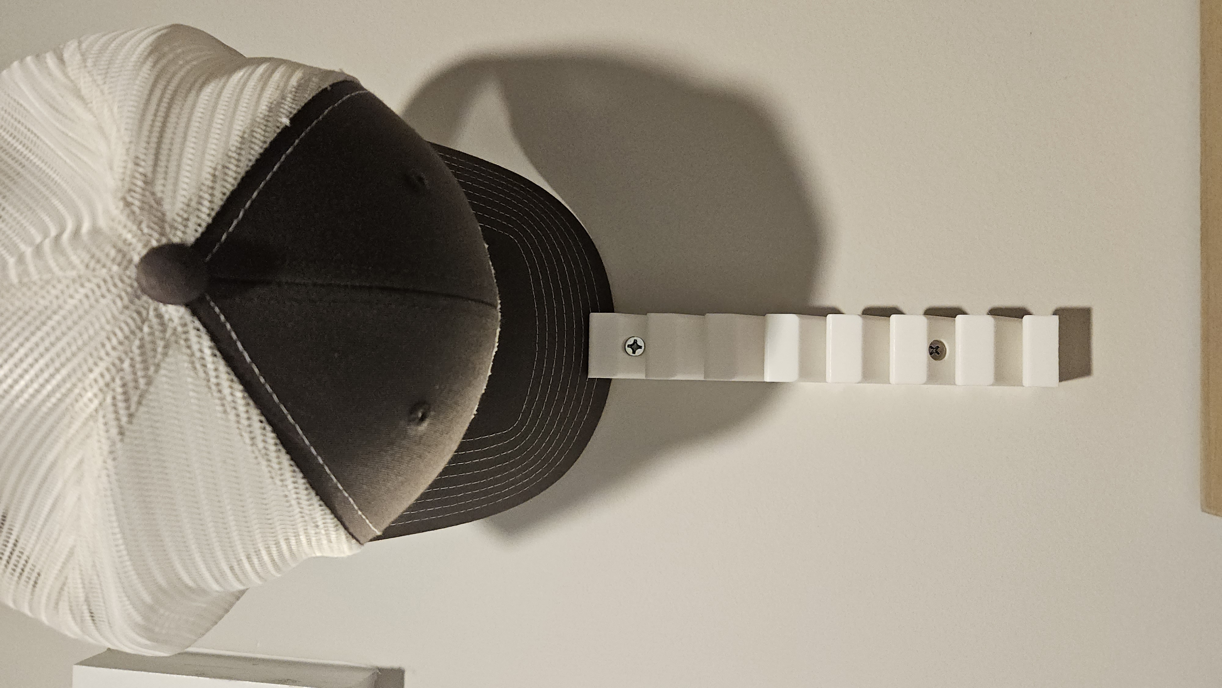 Miniatura 3 do modelo 3D Wall Mount Hat Rack