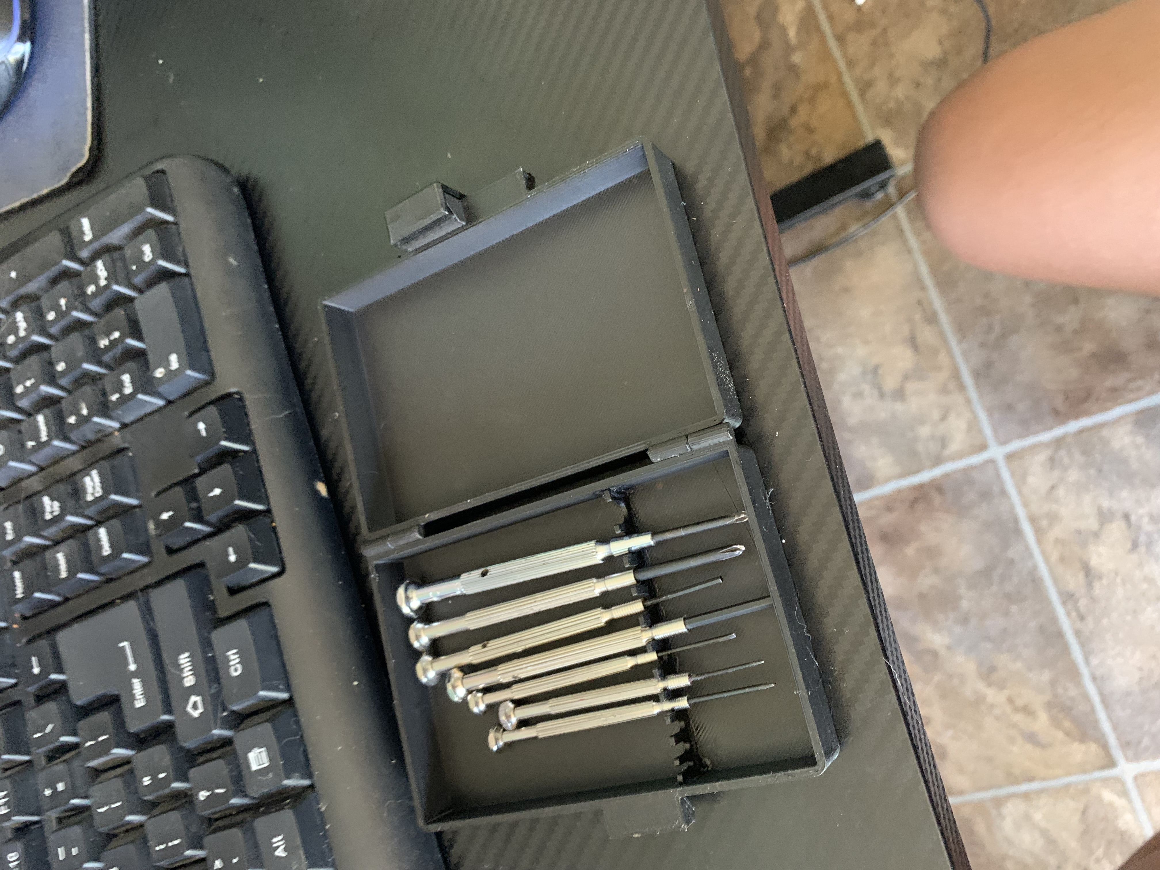 Miniatura 2 do modelo 3D mini screw driver case