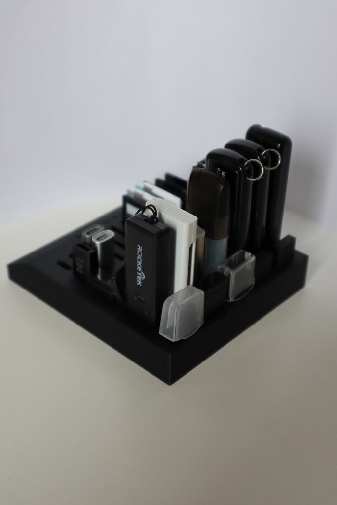 usb-sd-microsd-holder-von-maol-kostenloses-stl-modell-herunterladen-printables