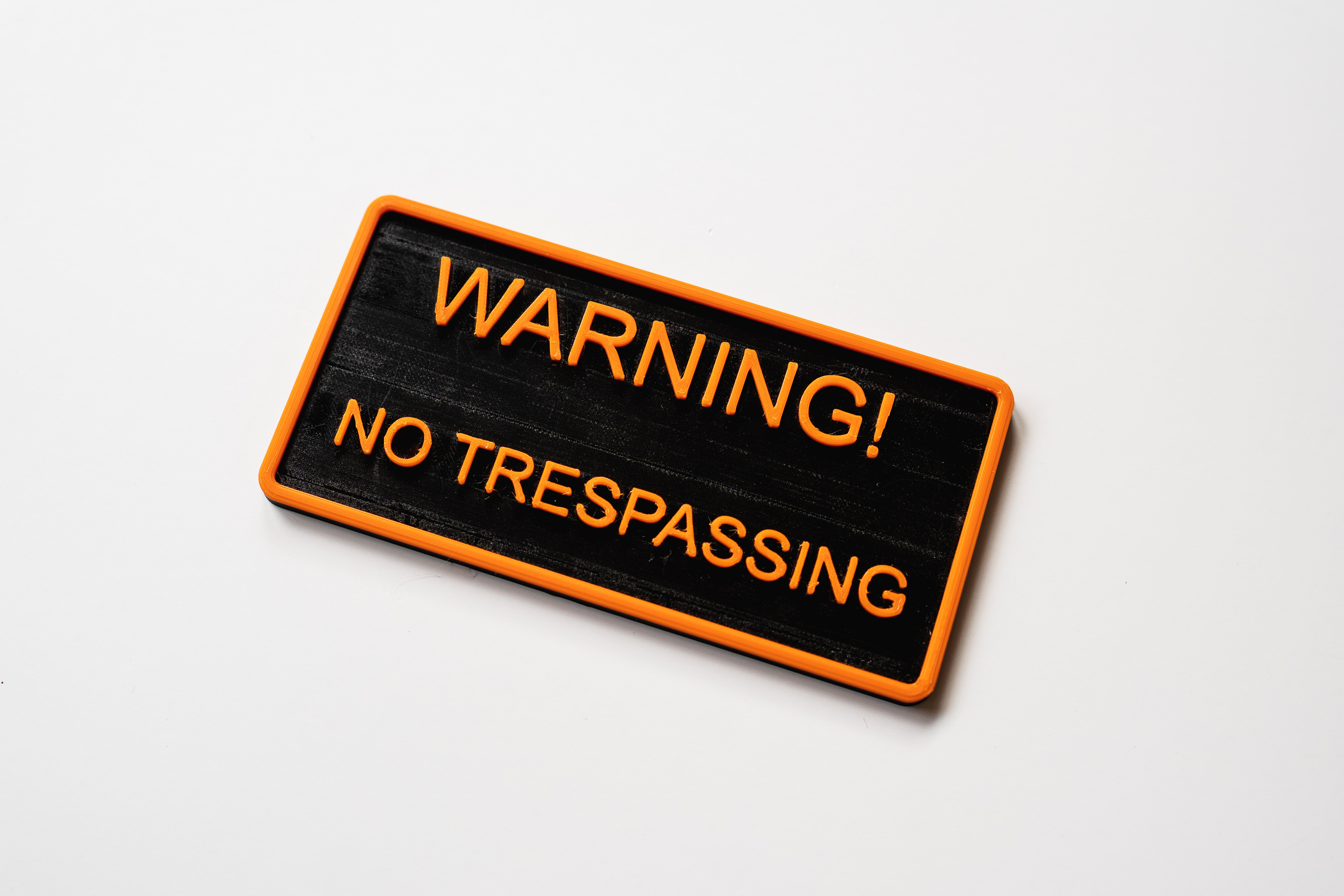 warning no trespassing