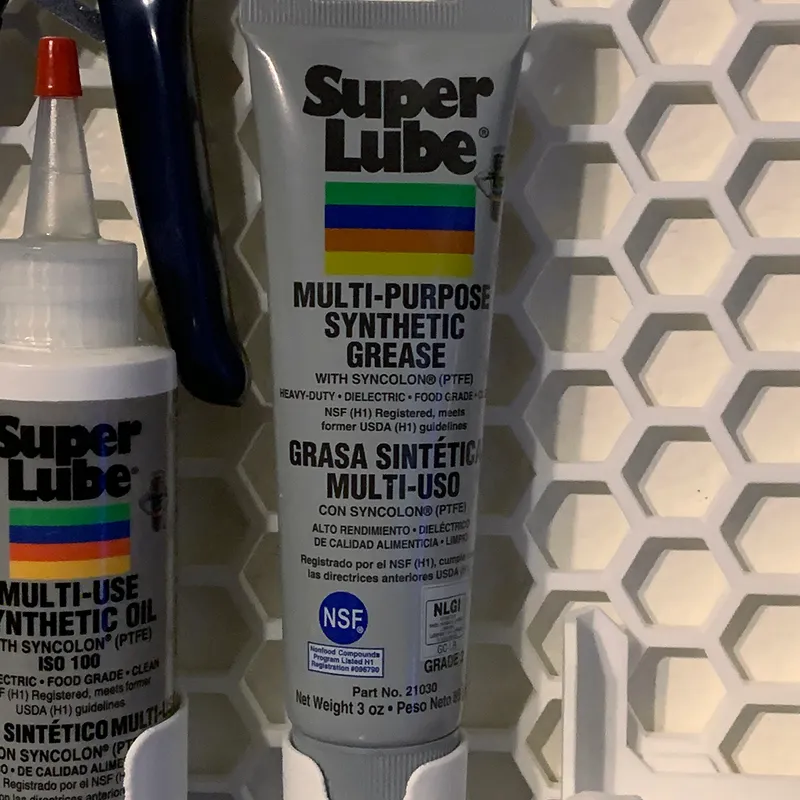  Super Lube-21030 Synthetic Multi-Purpose Grease, 3 Oz. : Super  Lube: Everything Else