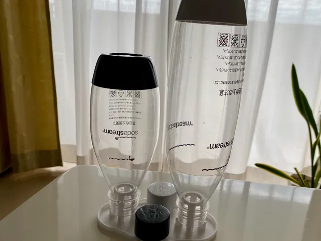 Sodastream bottle stand