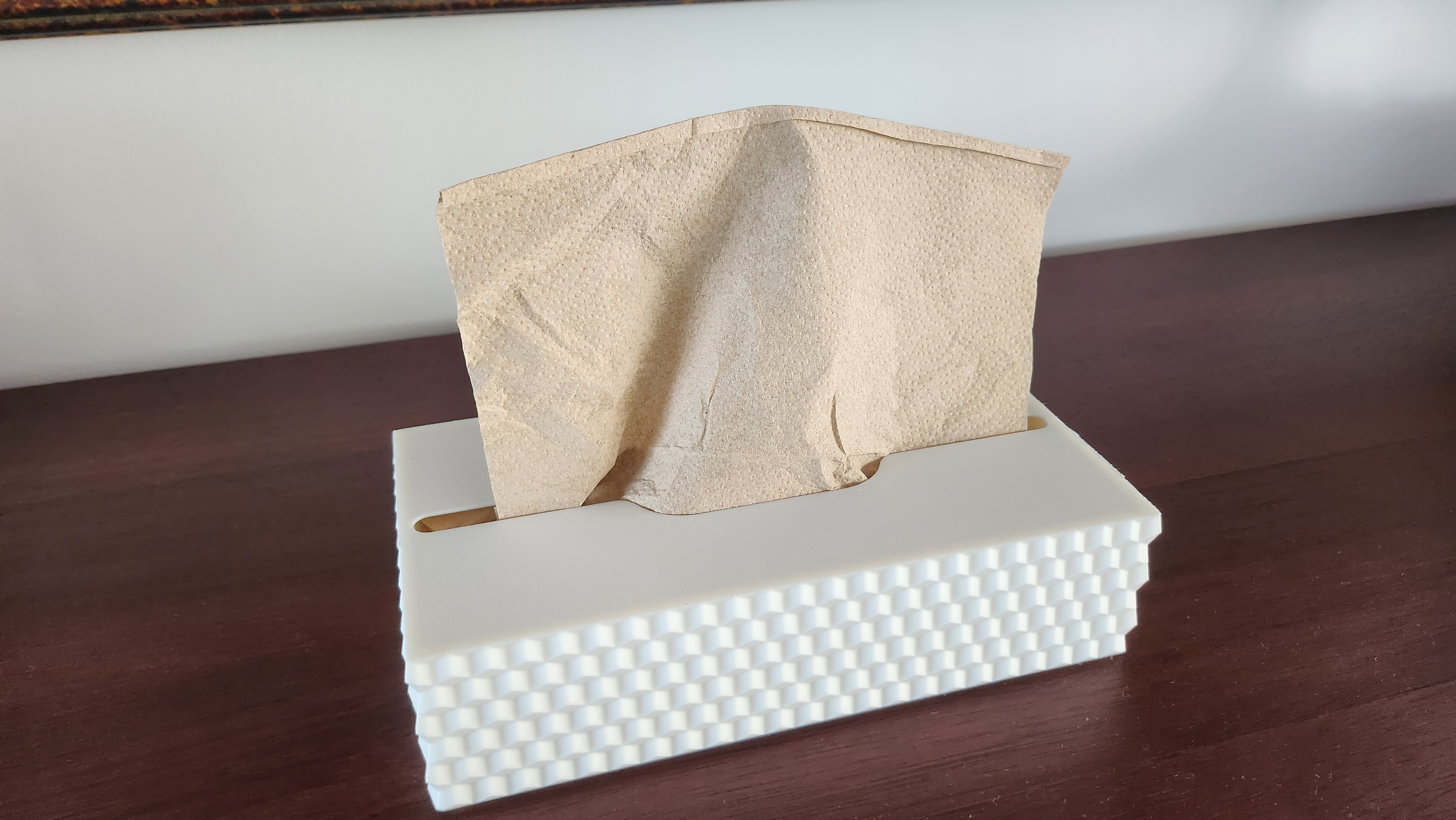 Z fold napkin / paper towel dispenser