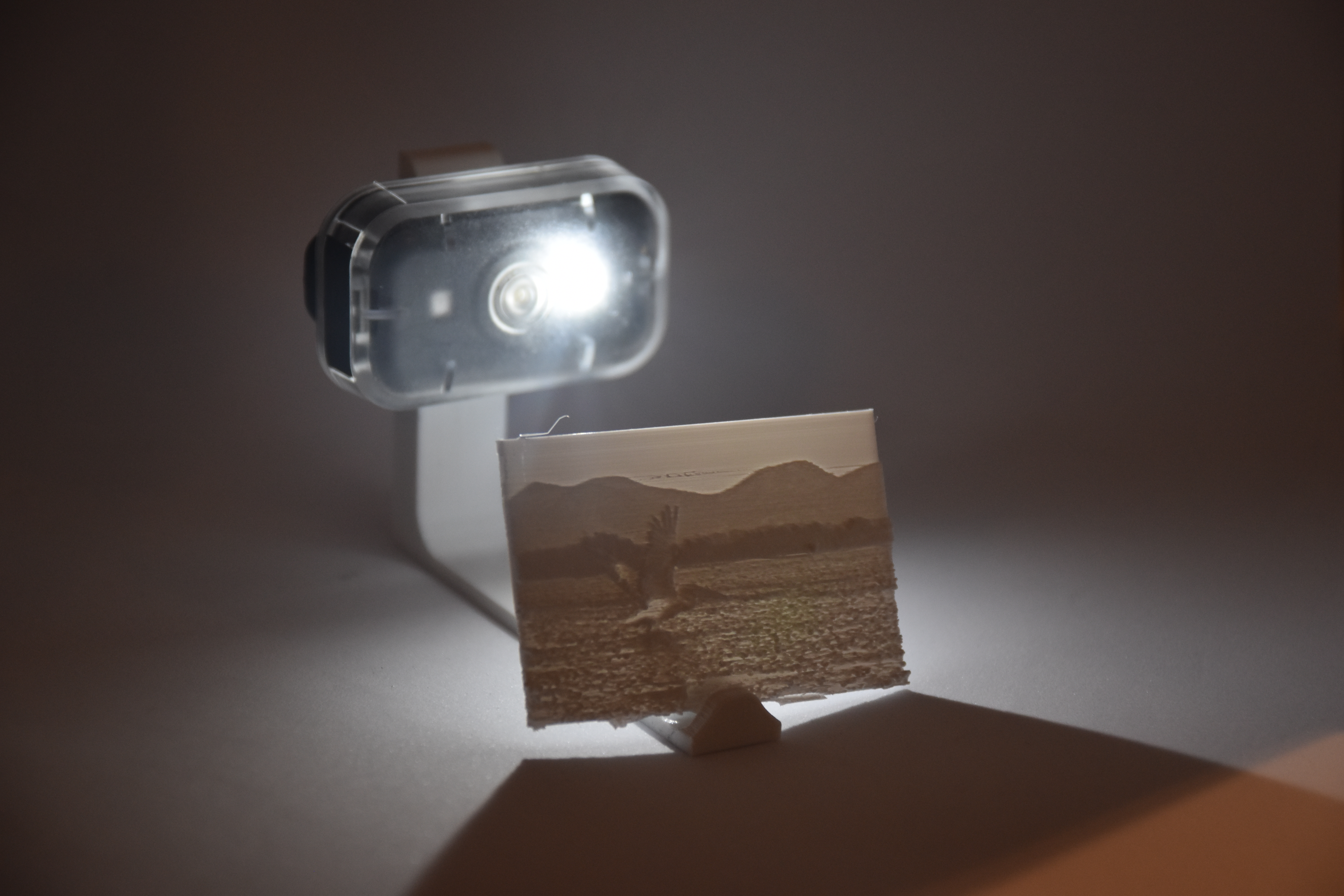 VIOO Clip Bracket for illuminating Litophanes