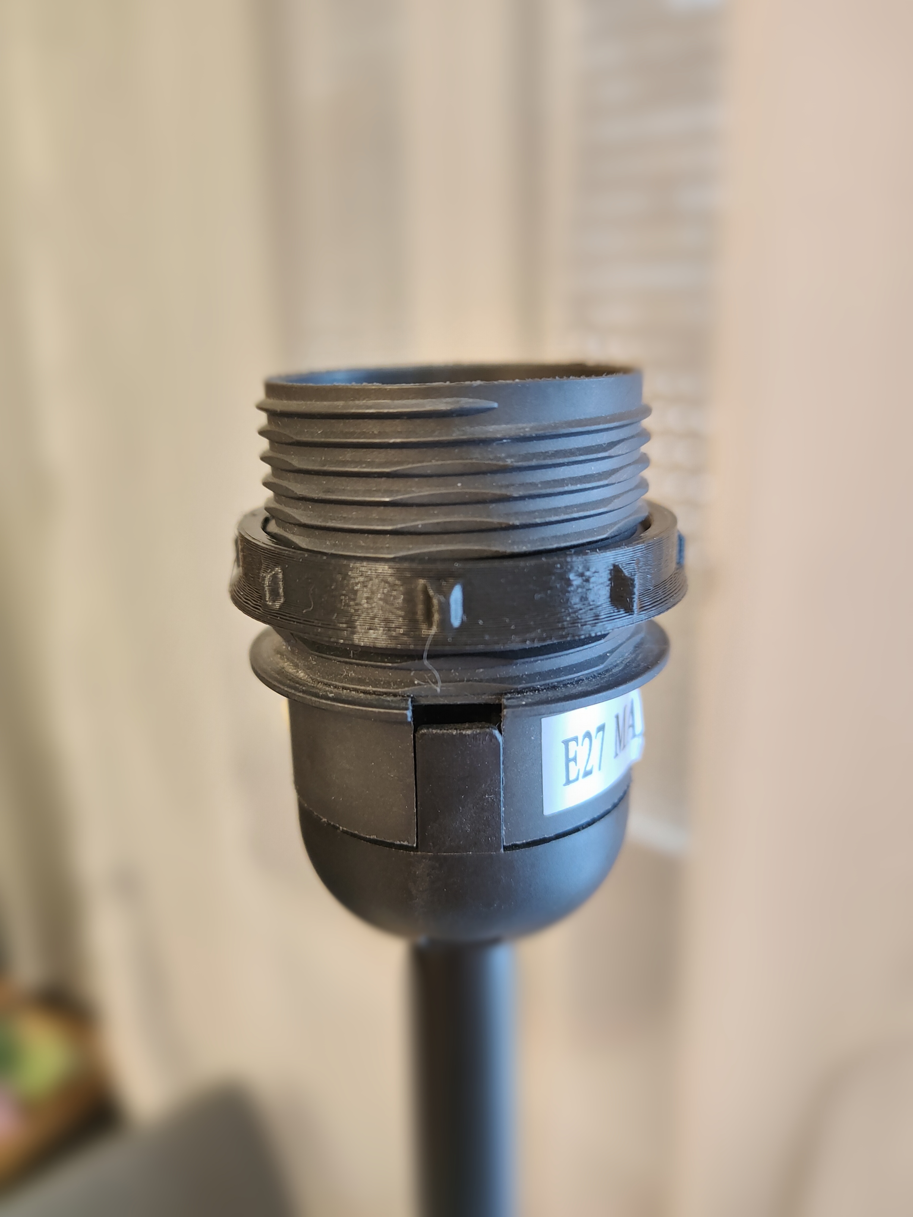 Slim E27 Socket Nut