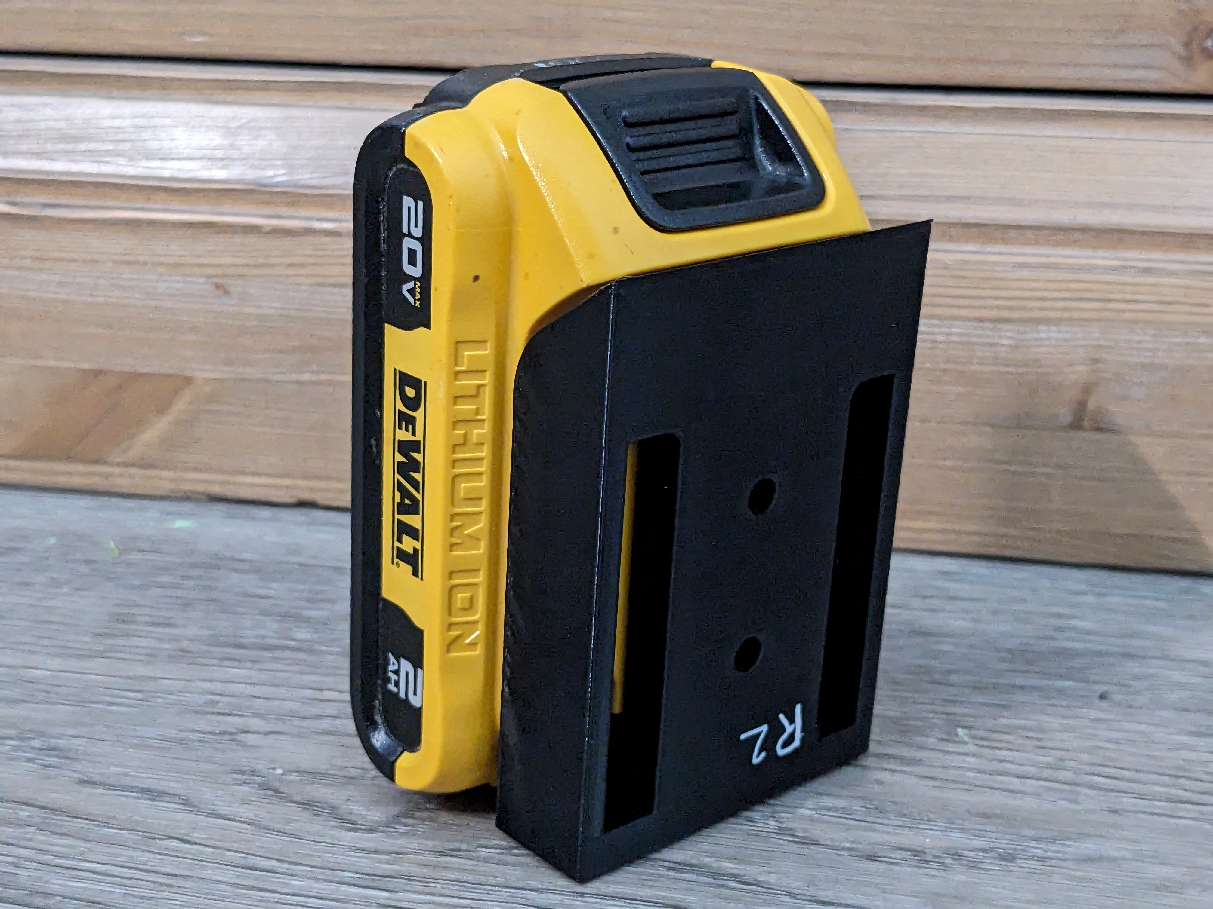 Dewalt 18v/20v lithium ion battery mount