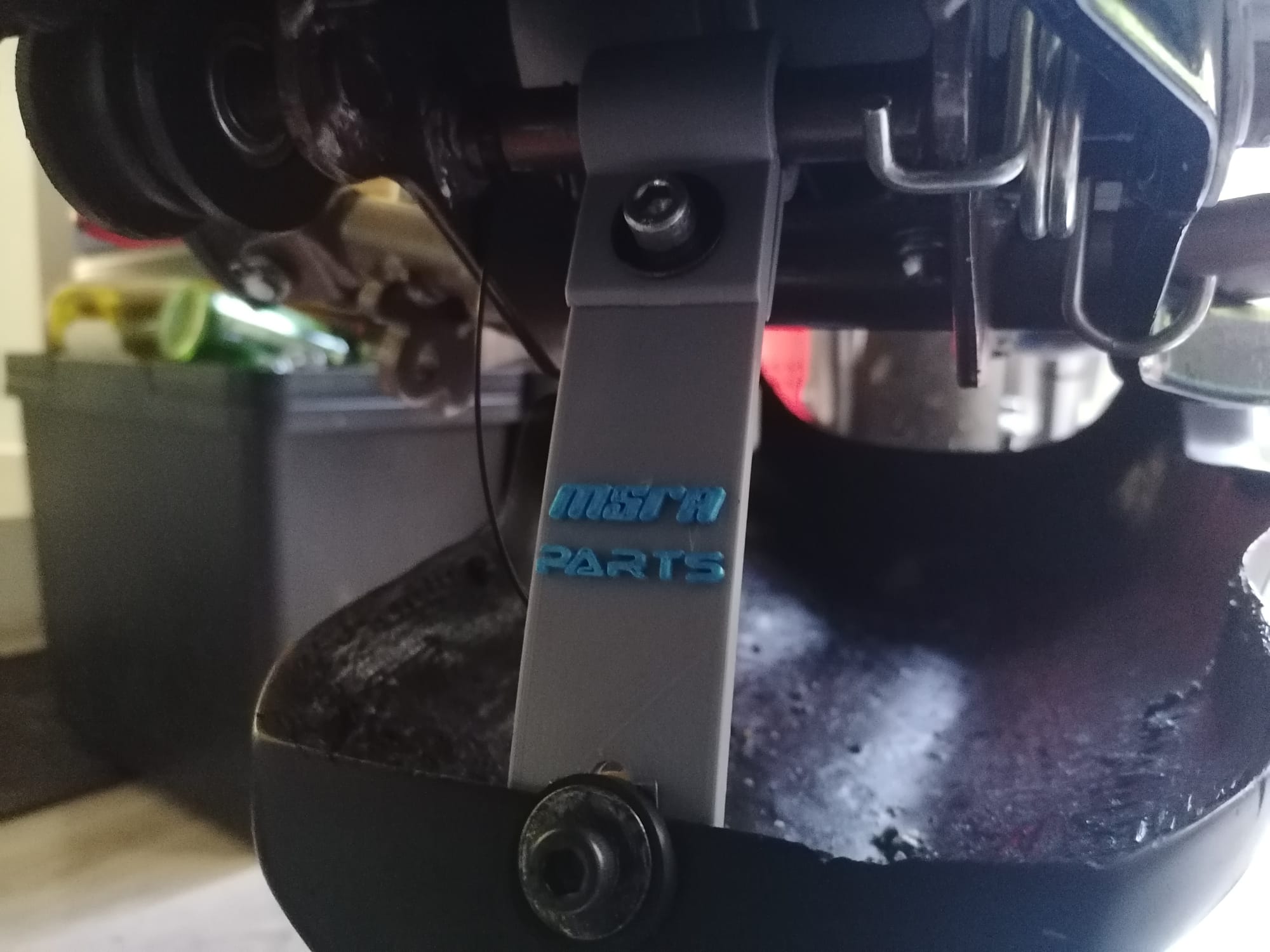 ycf fixation sabot moteur