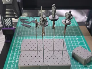 Parametric Miniature Painting Clip Stick Base