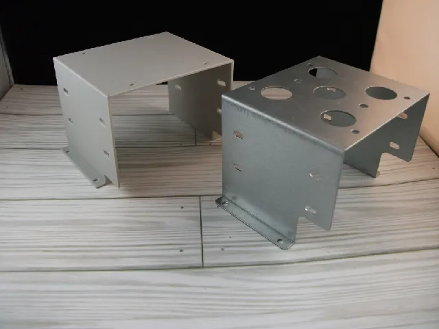 Rosewill RSV-Z2600U 2U HDD Cages