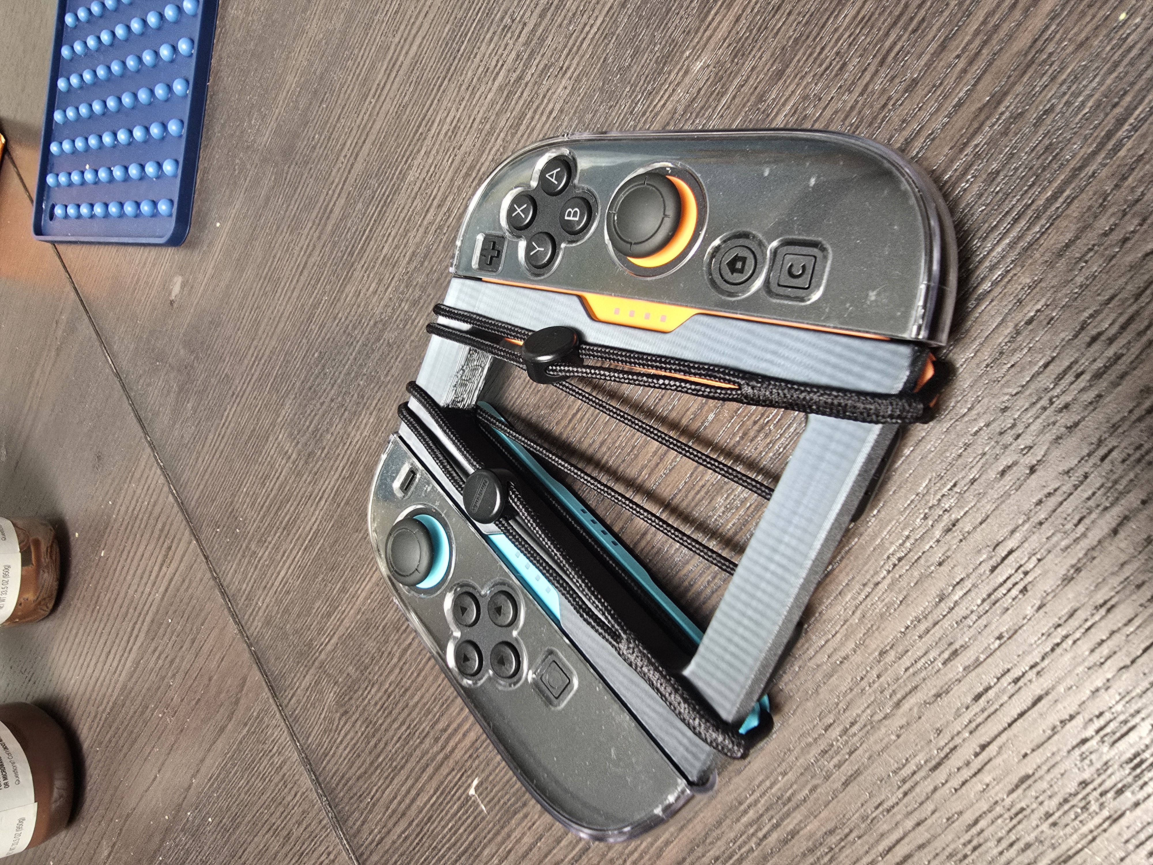 Switch2 joycon and strap holder 3D model thumbnail