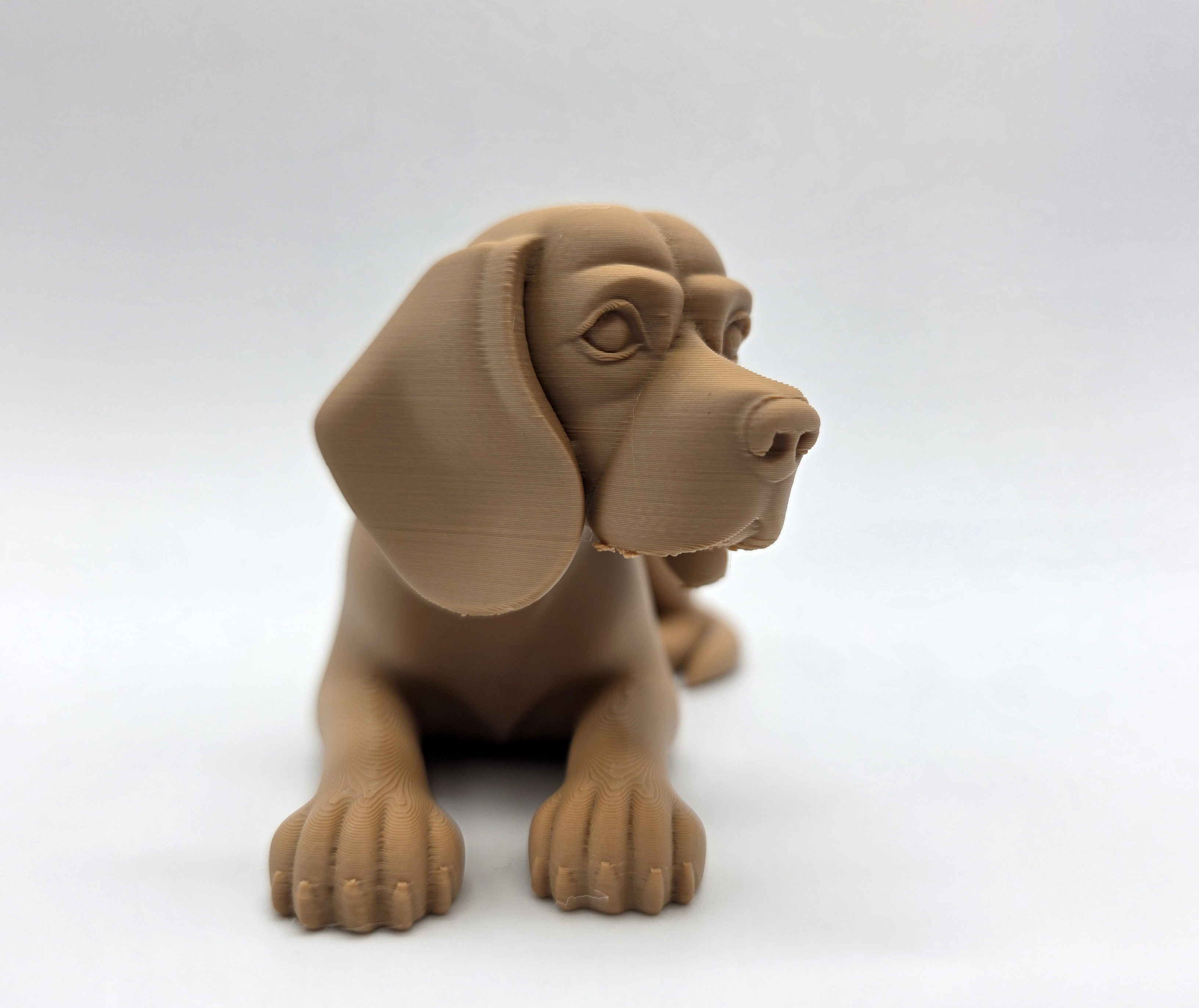 Laying Beagle — miniatura 3
