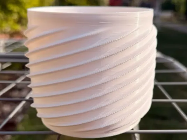 Flower pot