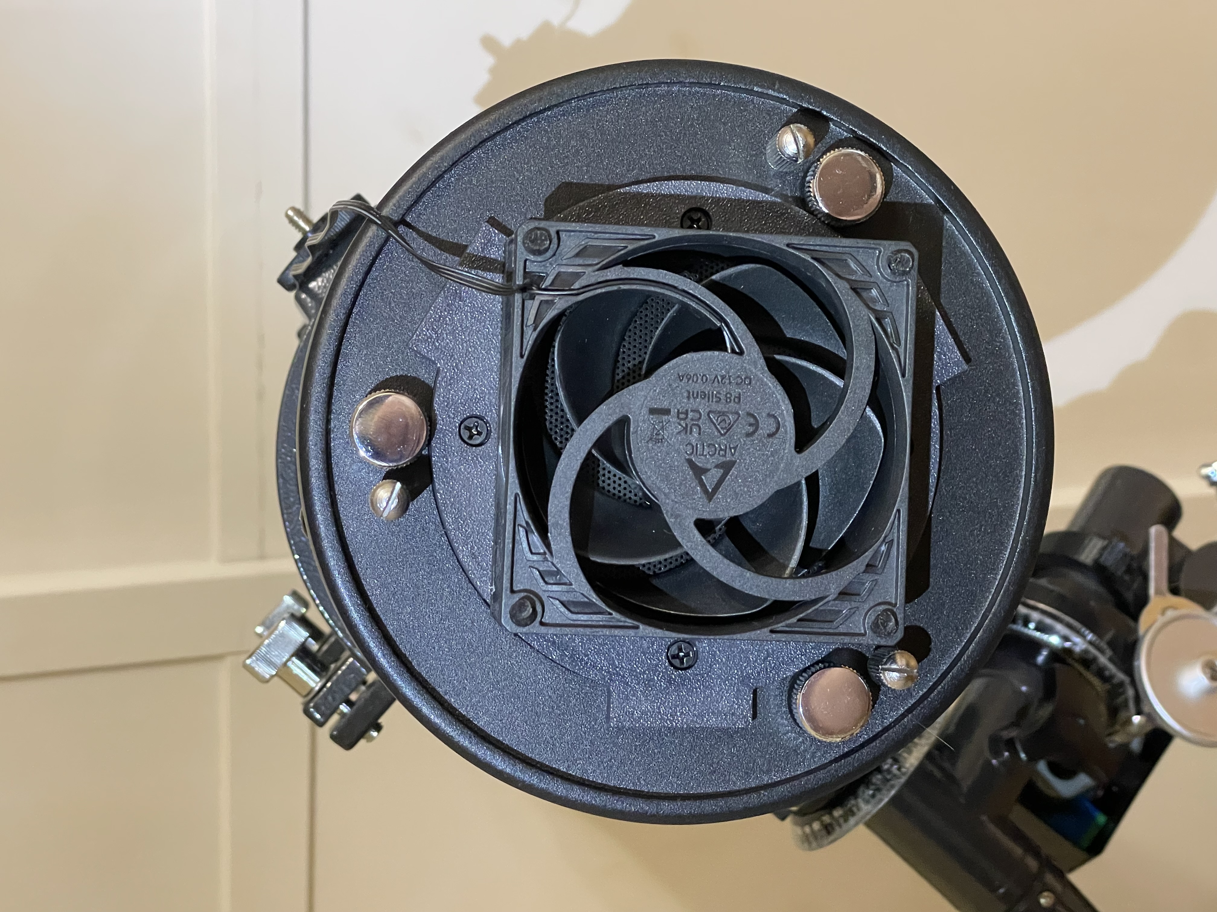 Newtonian 130/650 Primary Mirror Cooling Fan Mount