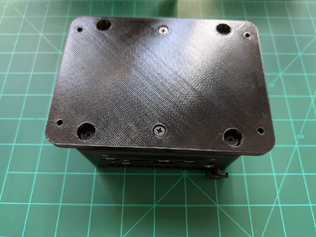 Mounting plate for NUC11 mini-PCs