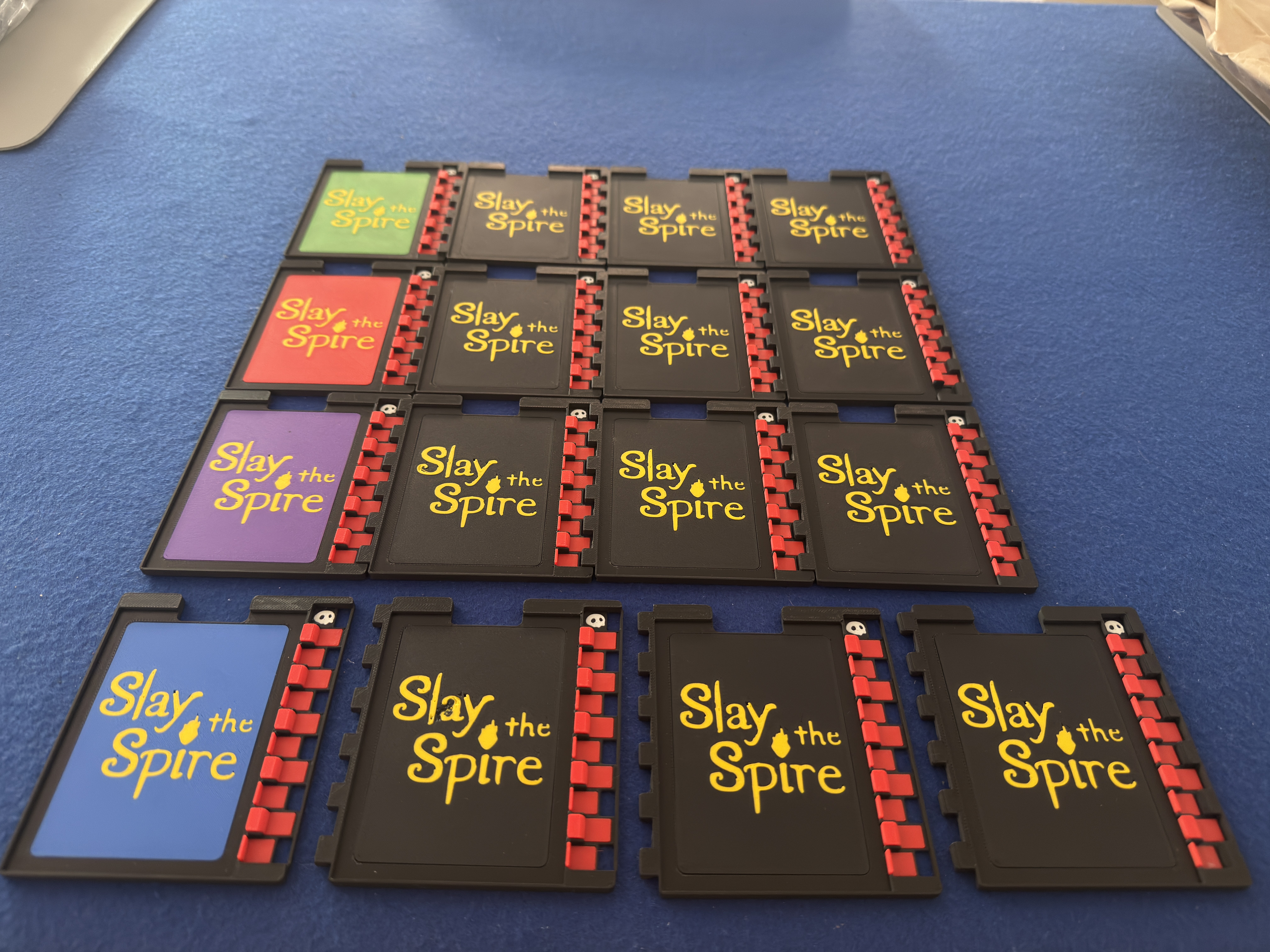Slay the Spire - Interlocking Enemy Health Tracker
