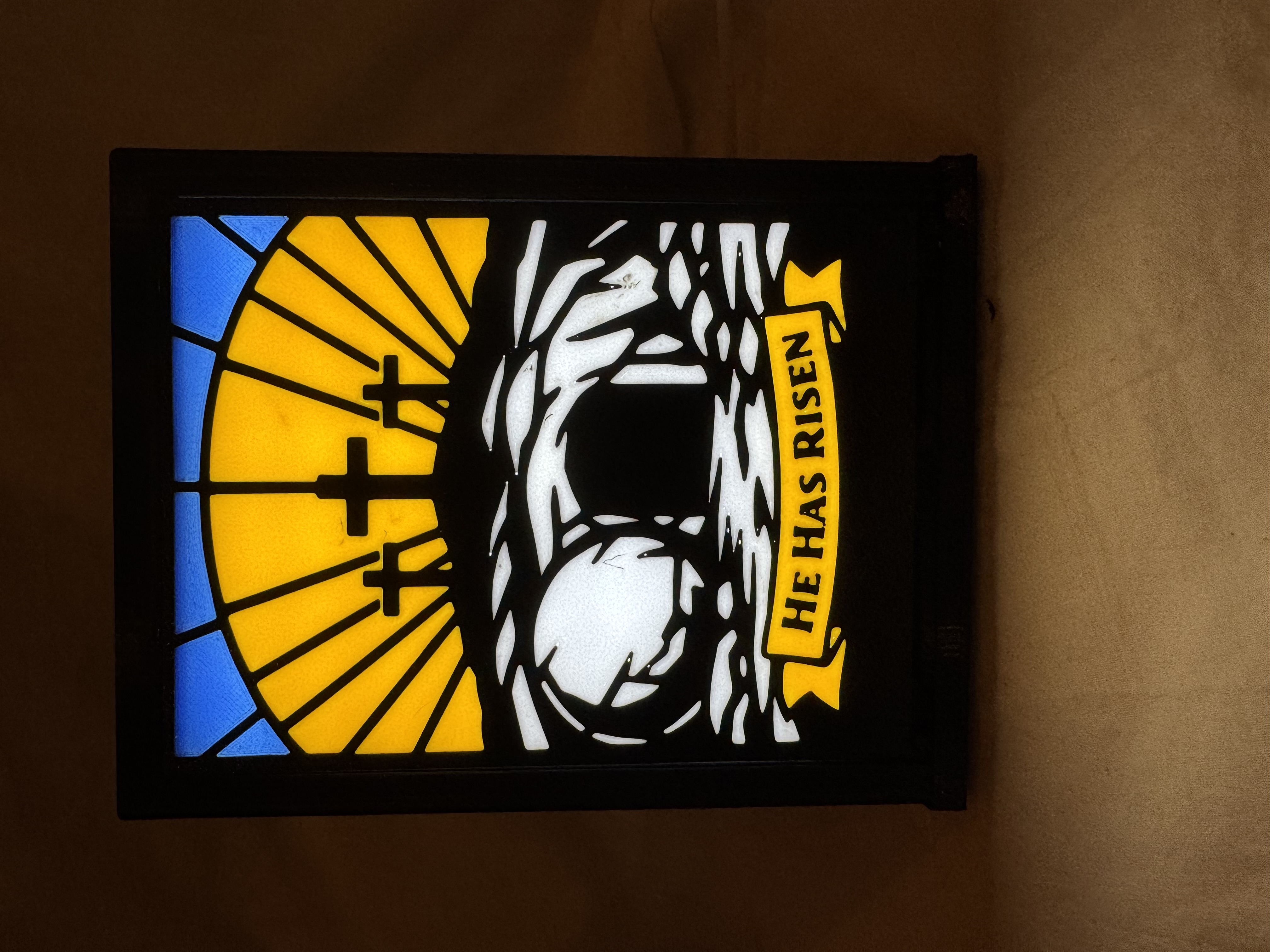 Miniatura 5 do modelo 3D Easter Stained Glass Light