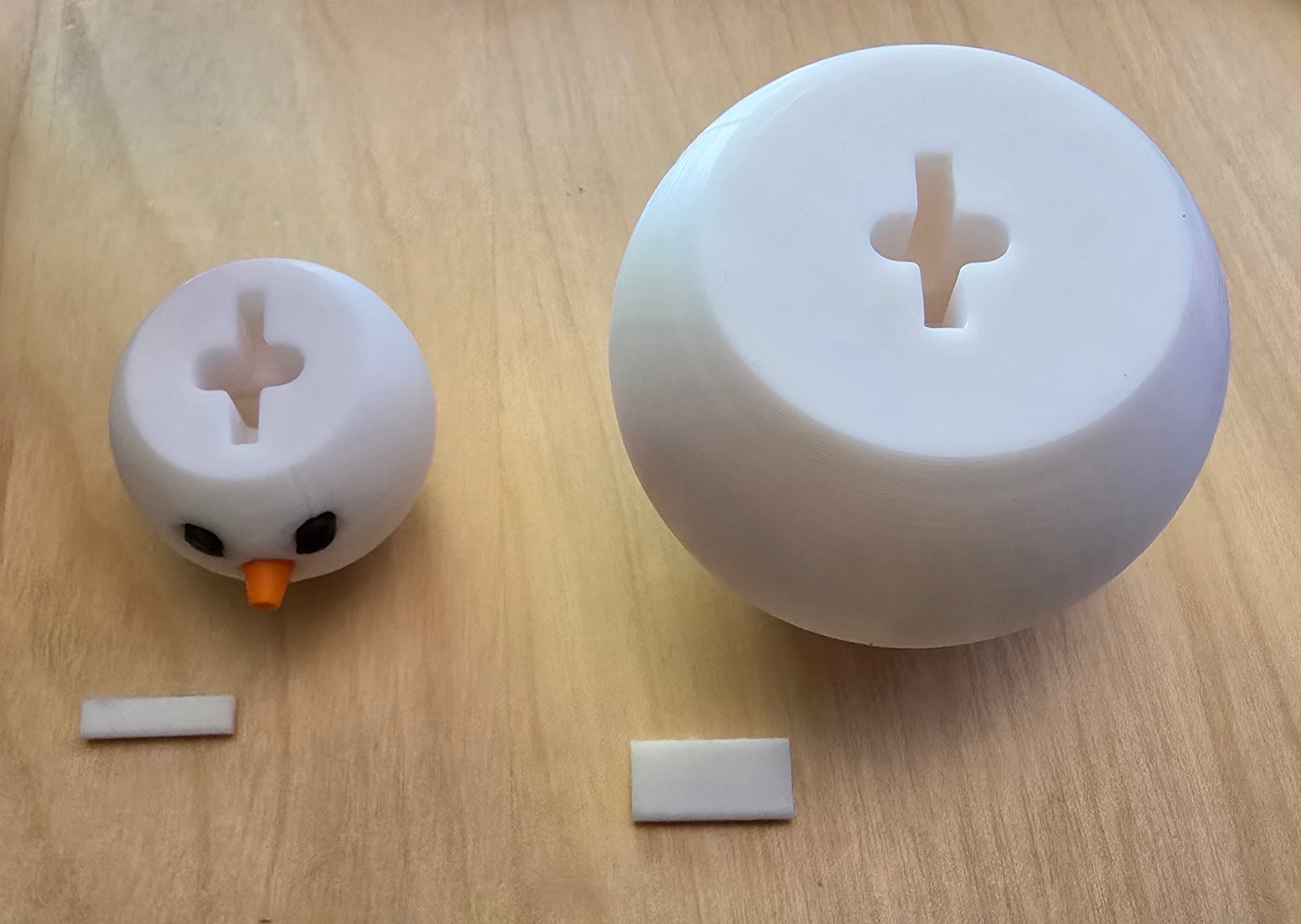 Articulated Snowman Fidget - Head and Bottom with Bars 3D model thumbnail