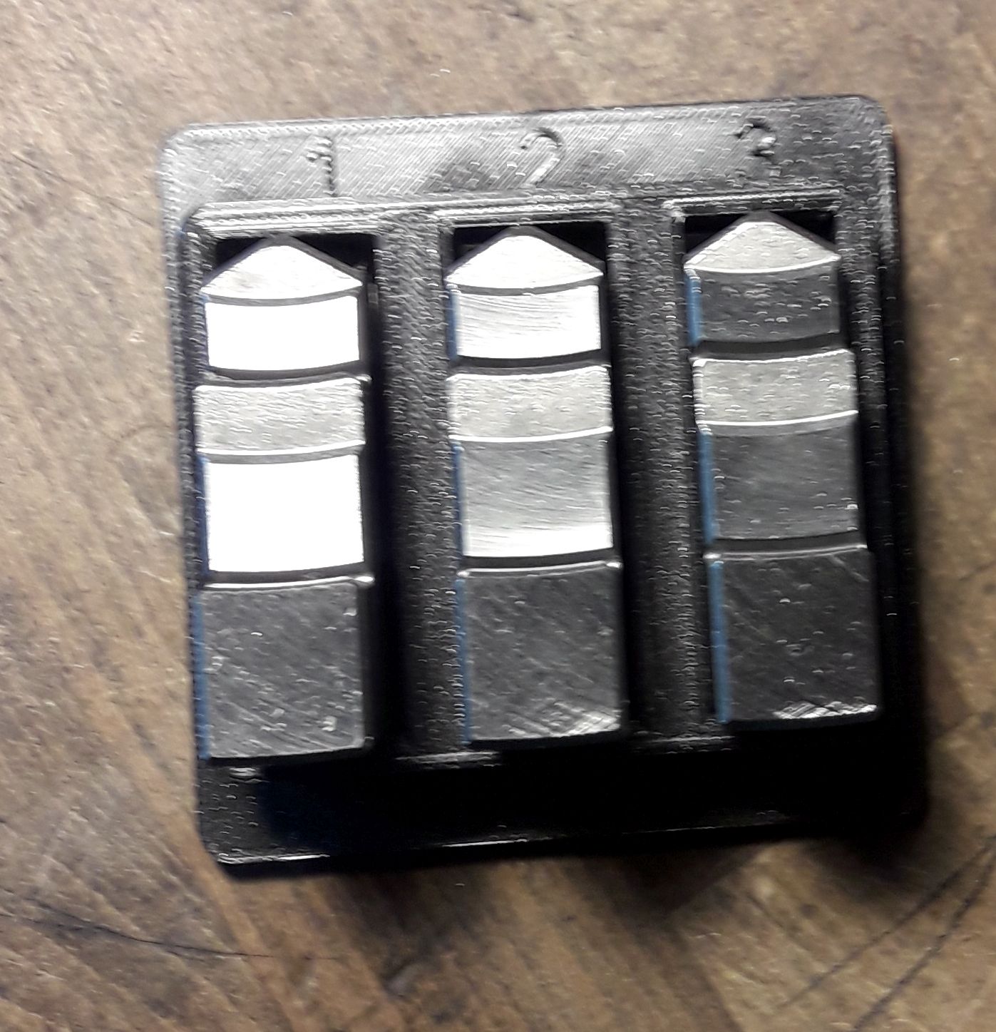 Gridfinity 2x2 3 lathe chuck jaws storage 125mm ish size 3D model thumbnail