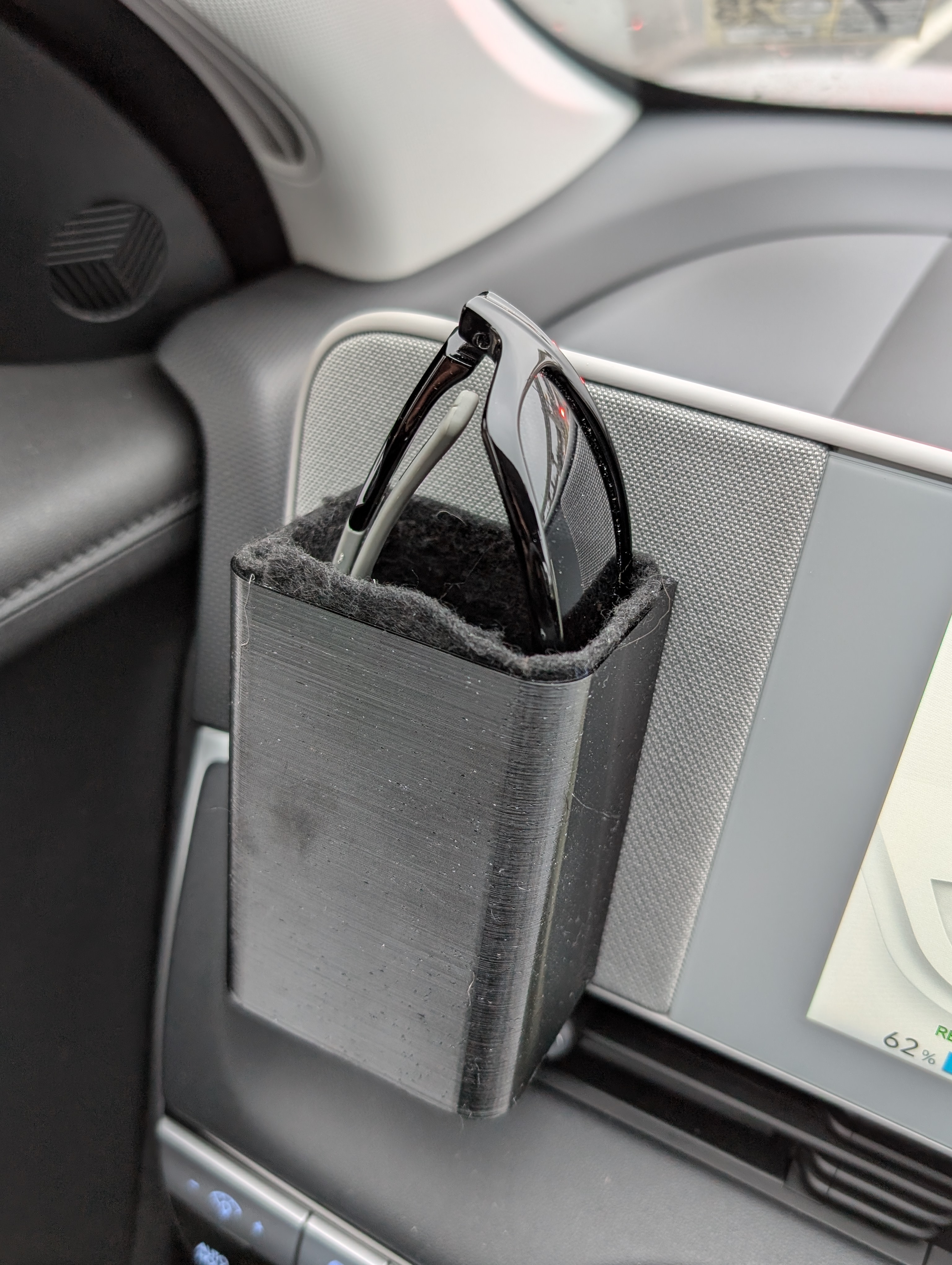IONIQ 5 Magnetic Sunglasses Bin