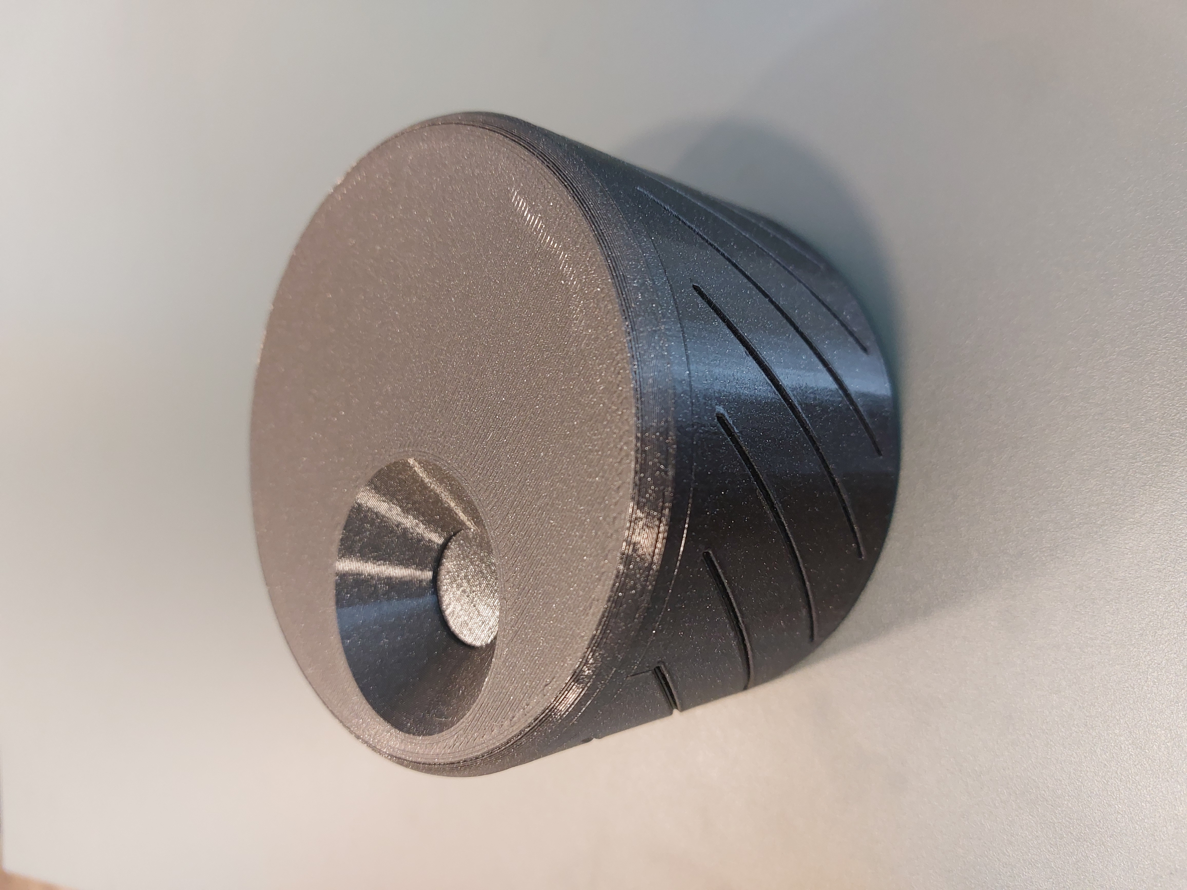 Aschenbecher mit Deckel — miniatura 2