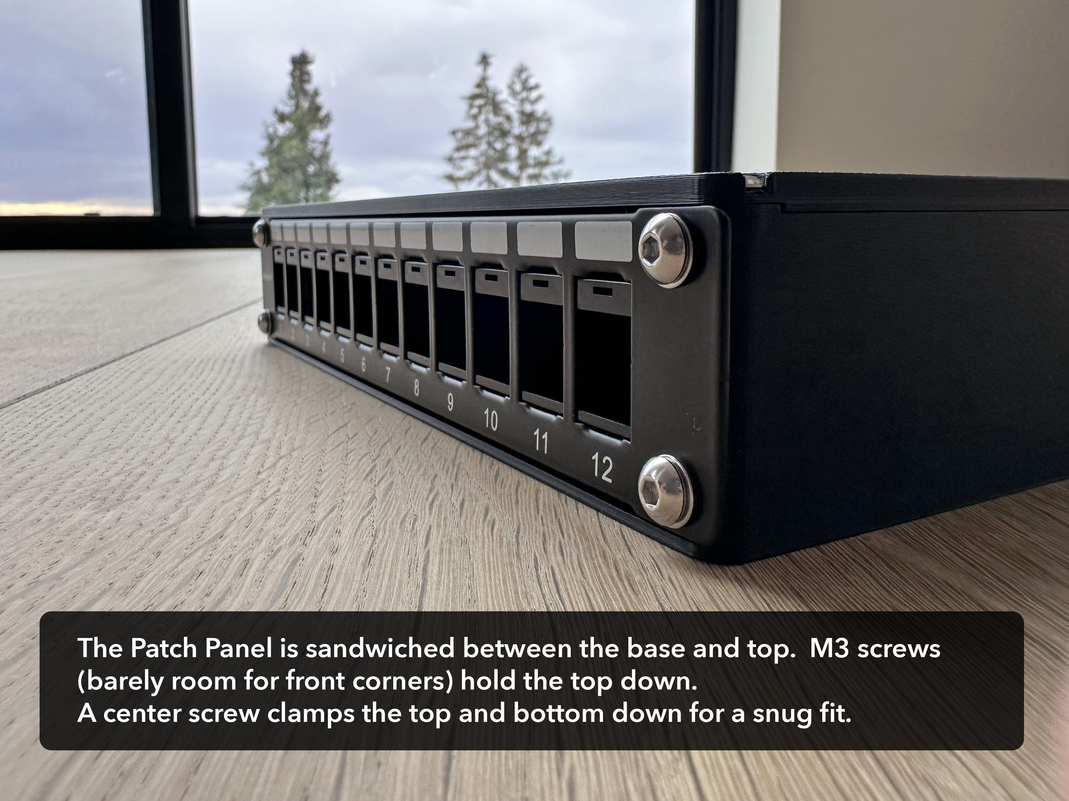 Miniatura 4 do modelo 3D Mini Patch Panel Enclosure