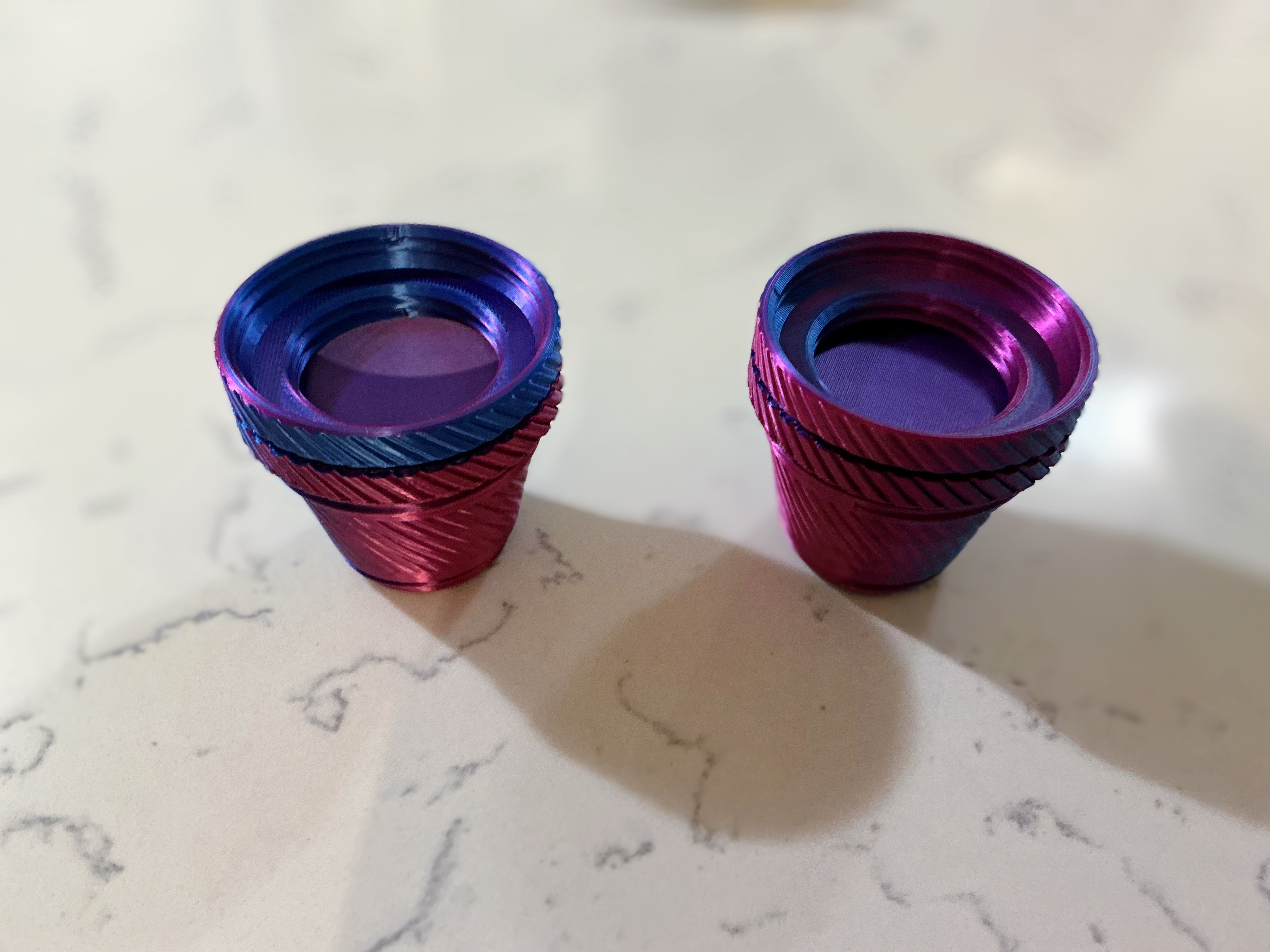 Nesting stacking screwing containers — thumbnail 4