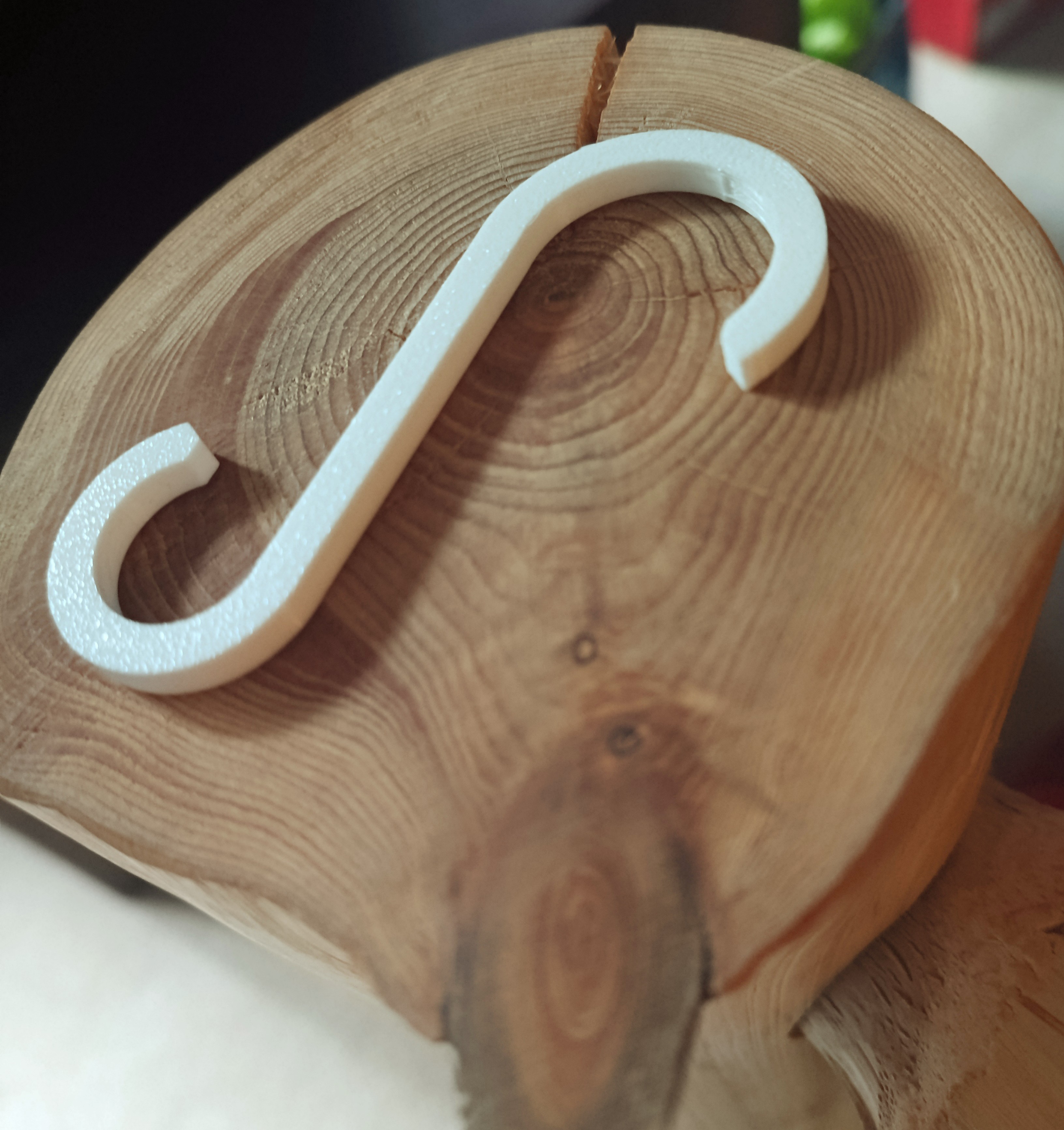 Closet Rod Hook by MrC Download free STL model