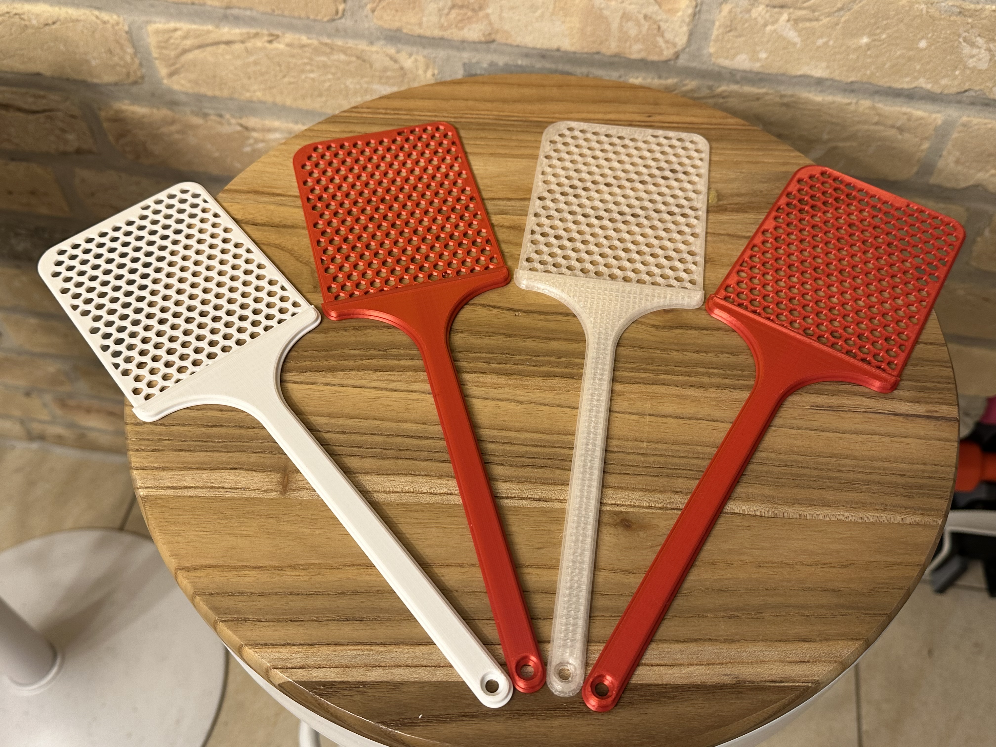 Fliegenklatsche, Flyswatter, Mosquitera, Tapette à mouches, Moucha bič, Мухобойка, Fáng yíng pāi, 蠅叩き