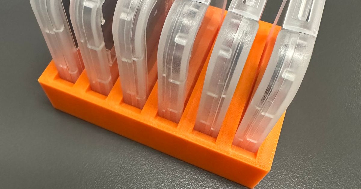 Micro SD Card Case Holder (Amazon Basics) by Dallen Rhyasen Download