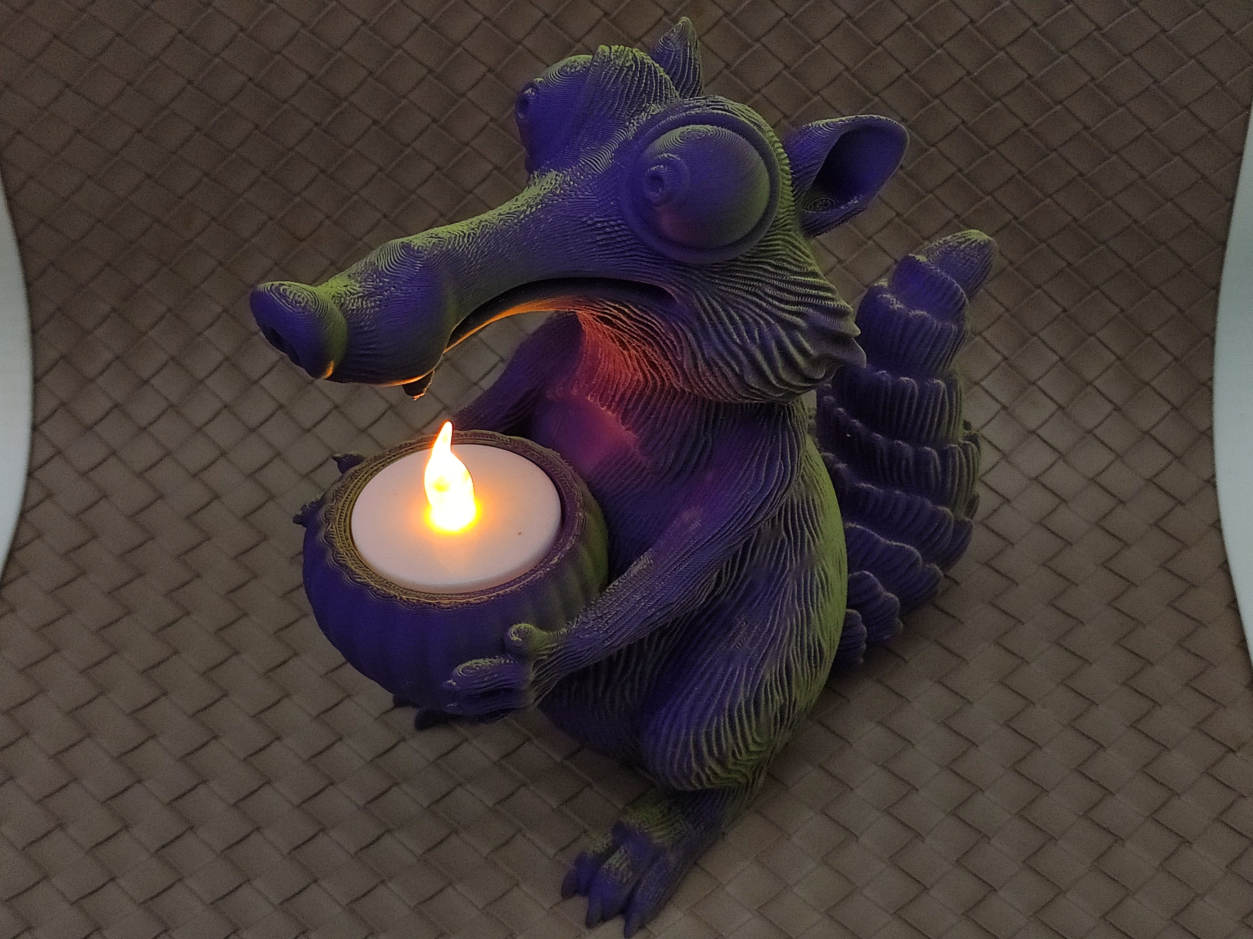 Scrat - LED Tea light Holder