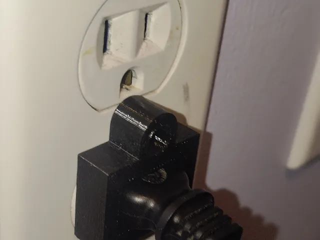 Sonos One Plug Lock