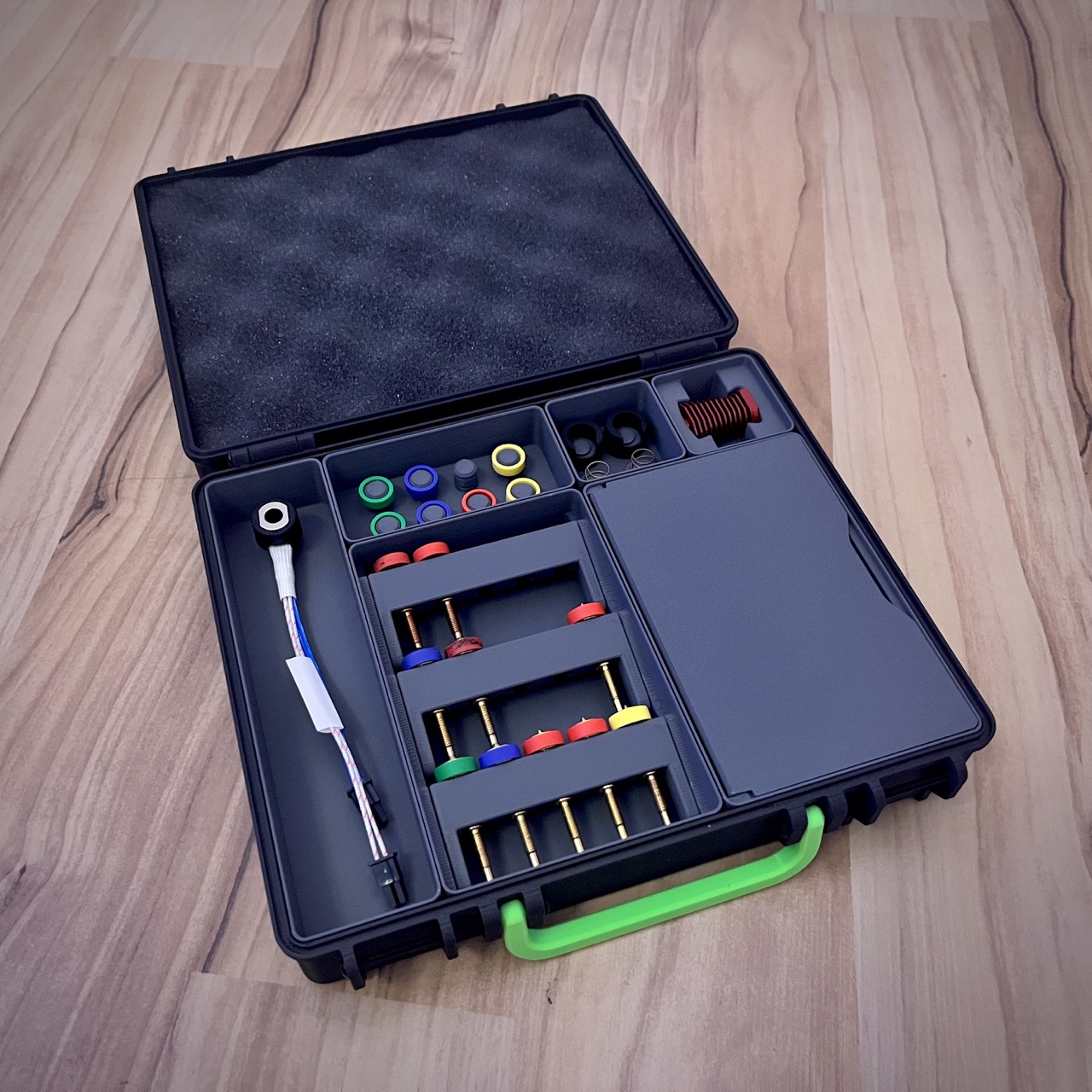 Miniatura 4 do modelo 3D E3D Revo Gridfinity Box