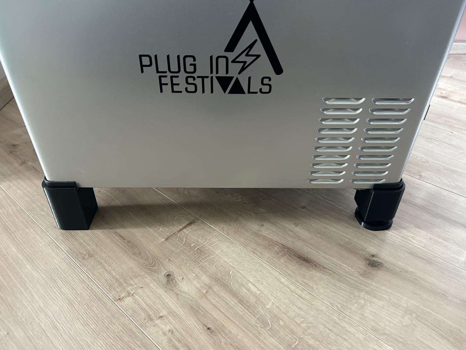 Füße für Ice Cube Kühlbox von Plugin Festival