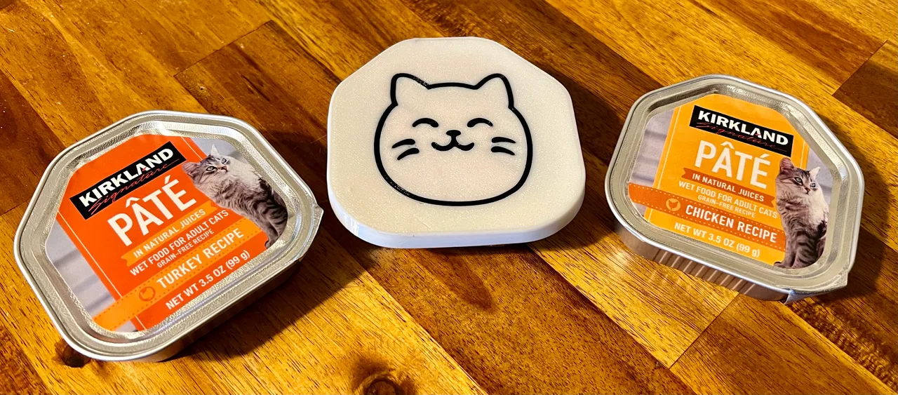 Cat food lid outlet covers