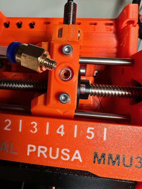 MMU3 Selector Front Plate w/M5 Tee-Nut & w/snap out print support by ...