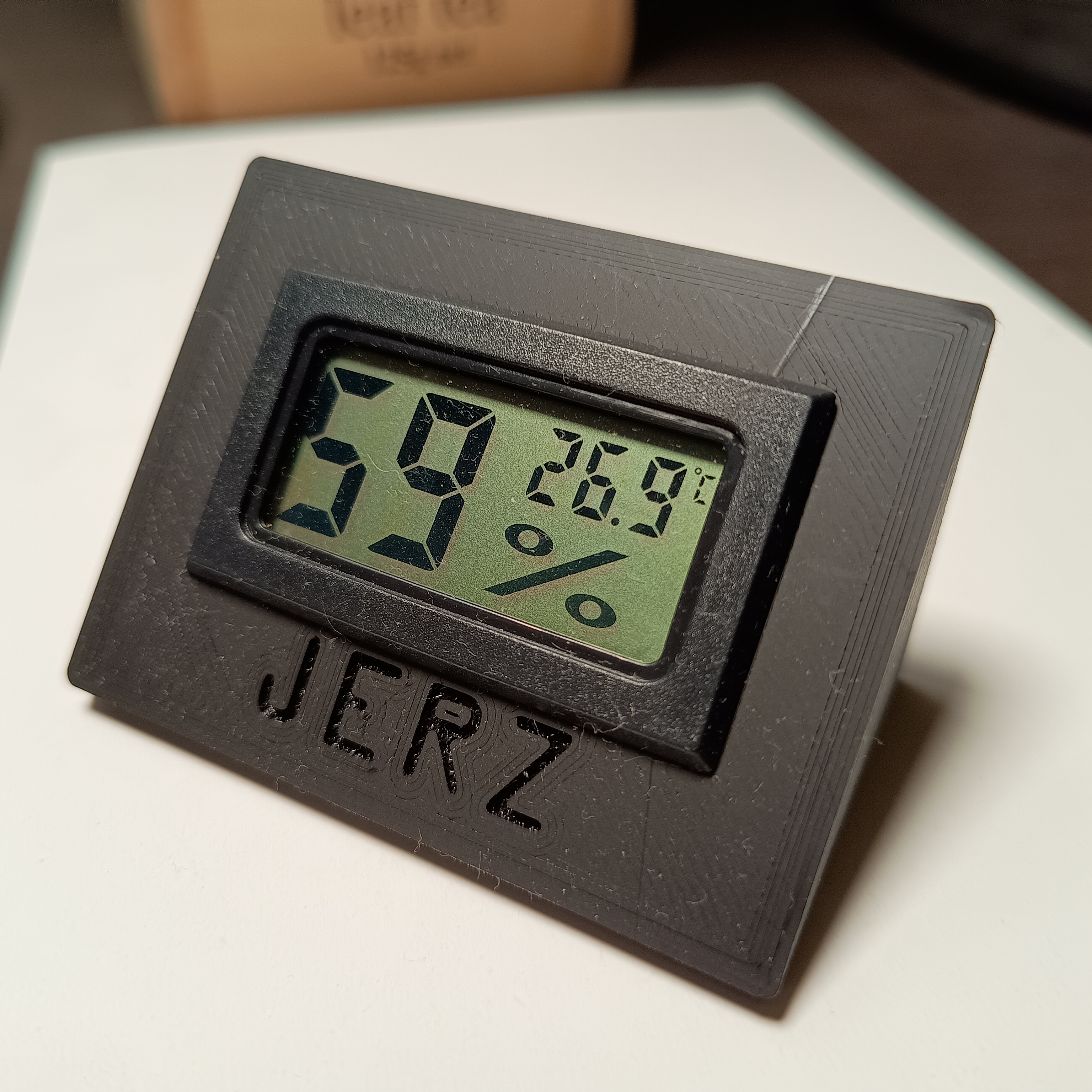 Miniatura 2 do modelo 3D Higrometer/termometer desk stand