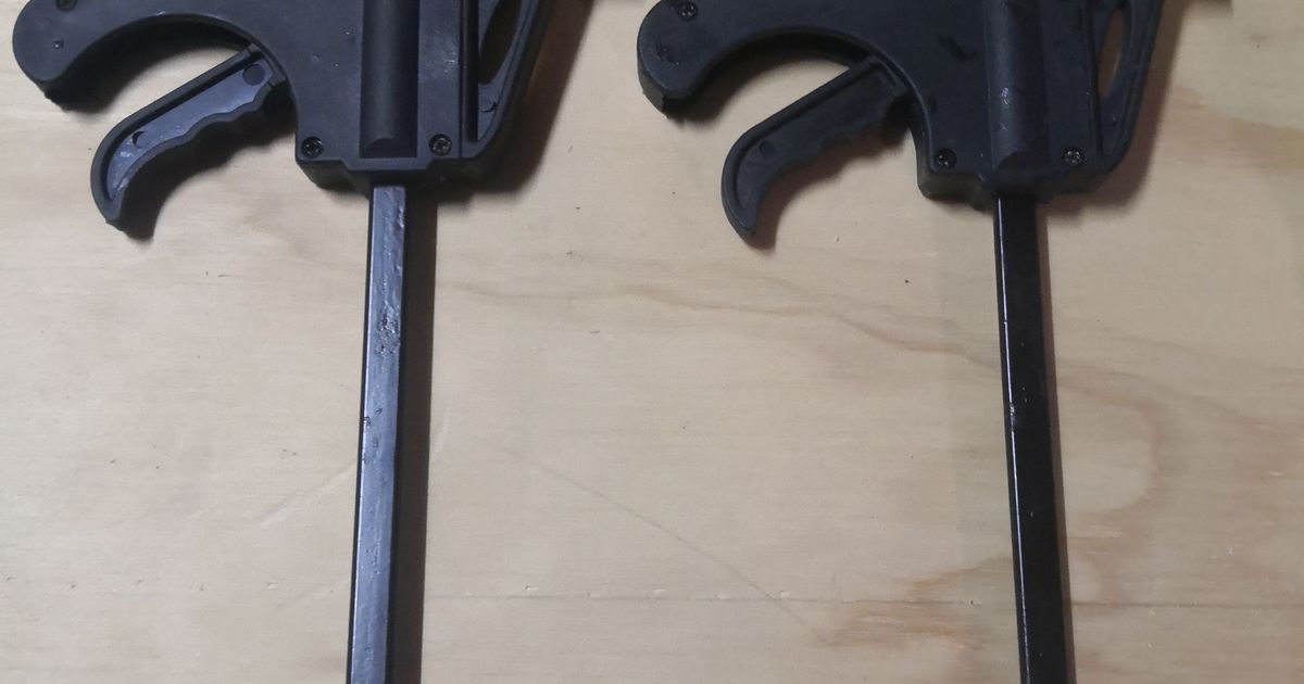 Dewalt Plunge Saw Track Clamp, parametric remix to fit all quickgrip clamps. by BoVisfeldt