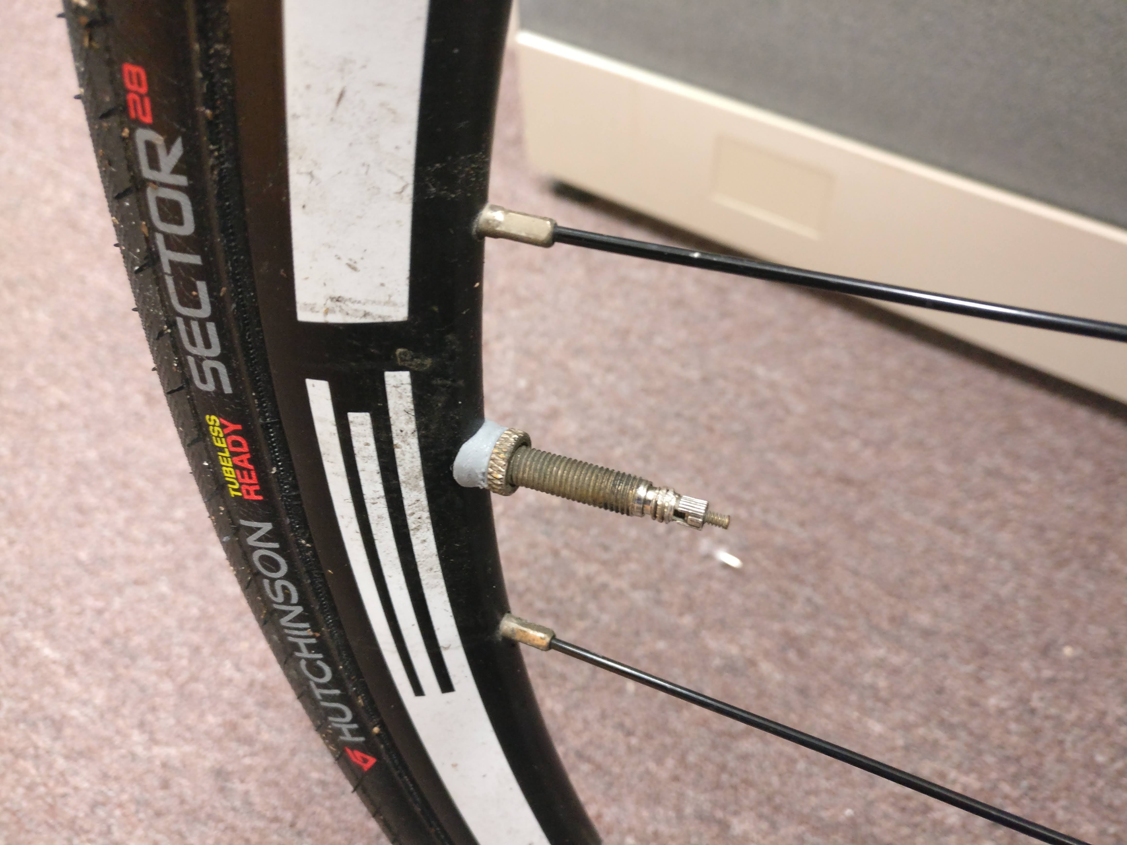 Presta valve rim adapter by kluong Download free STL model