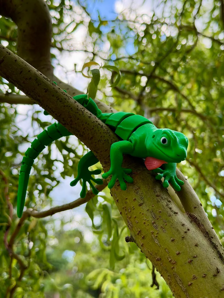 Articulated Lizard - Print in Place (No Supports) by Kuba Zw